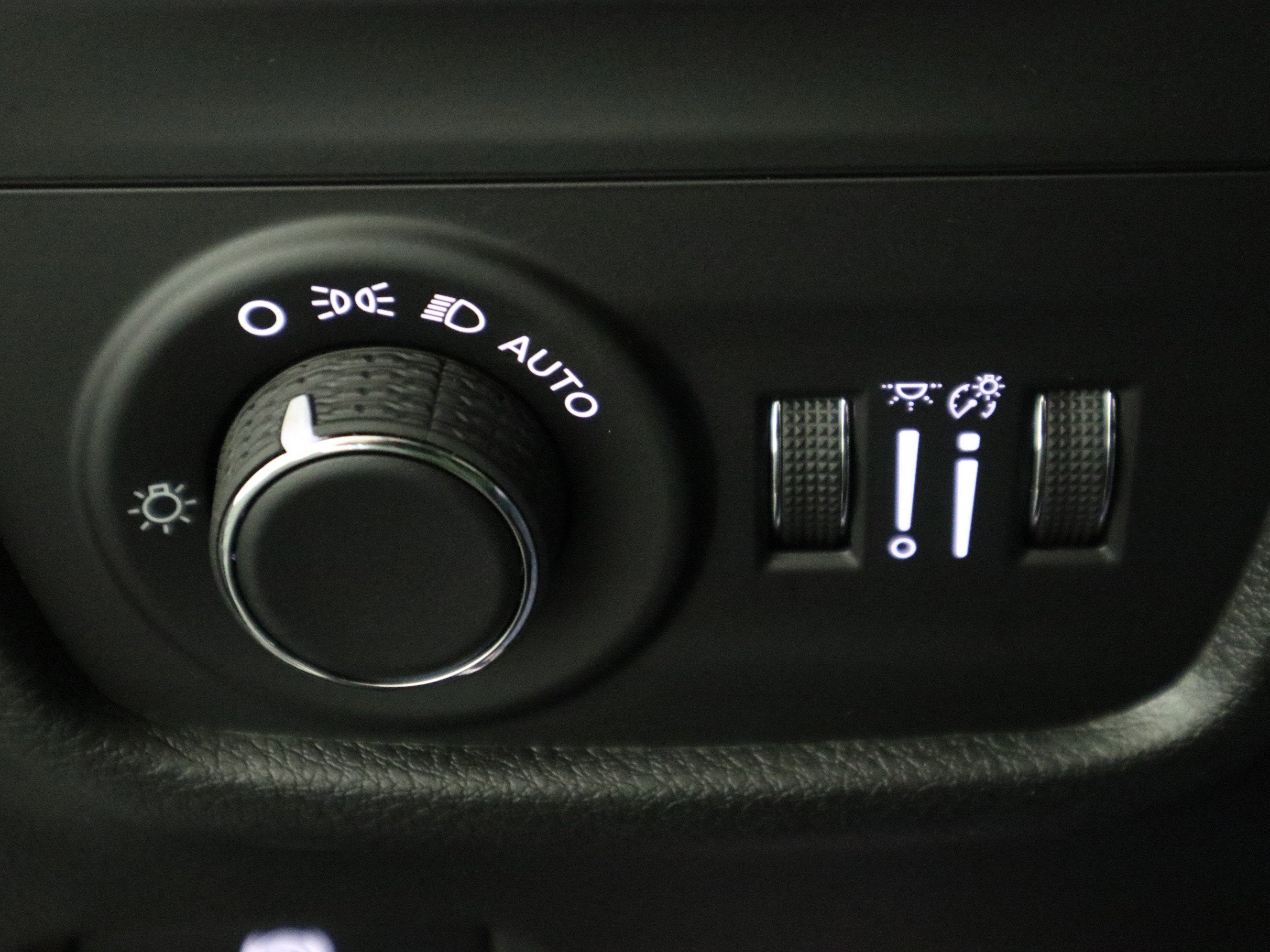 2026 Jeep Grand Cherokee Laredo X 4x4