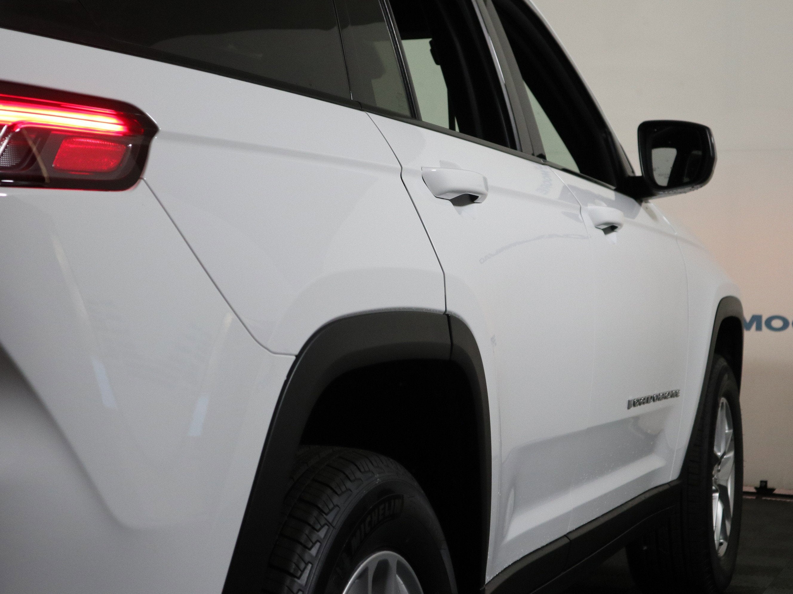 2026 Jeep Grand Cherokee Laredo X 4x4