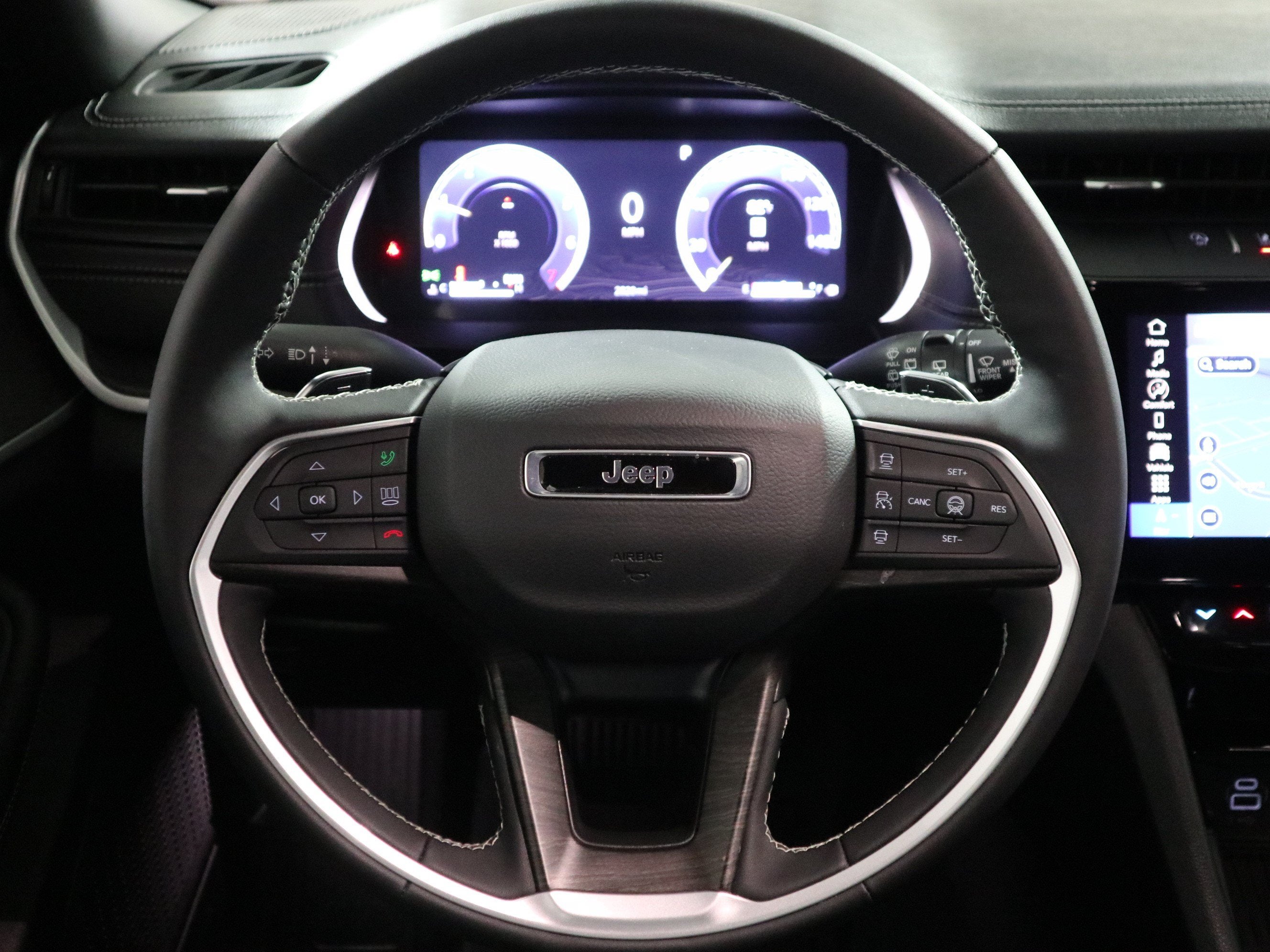 2026 Jeep Grand Cherokee Laredo Altitude 4x4