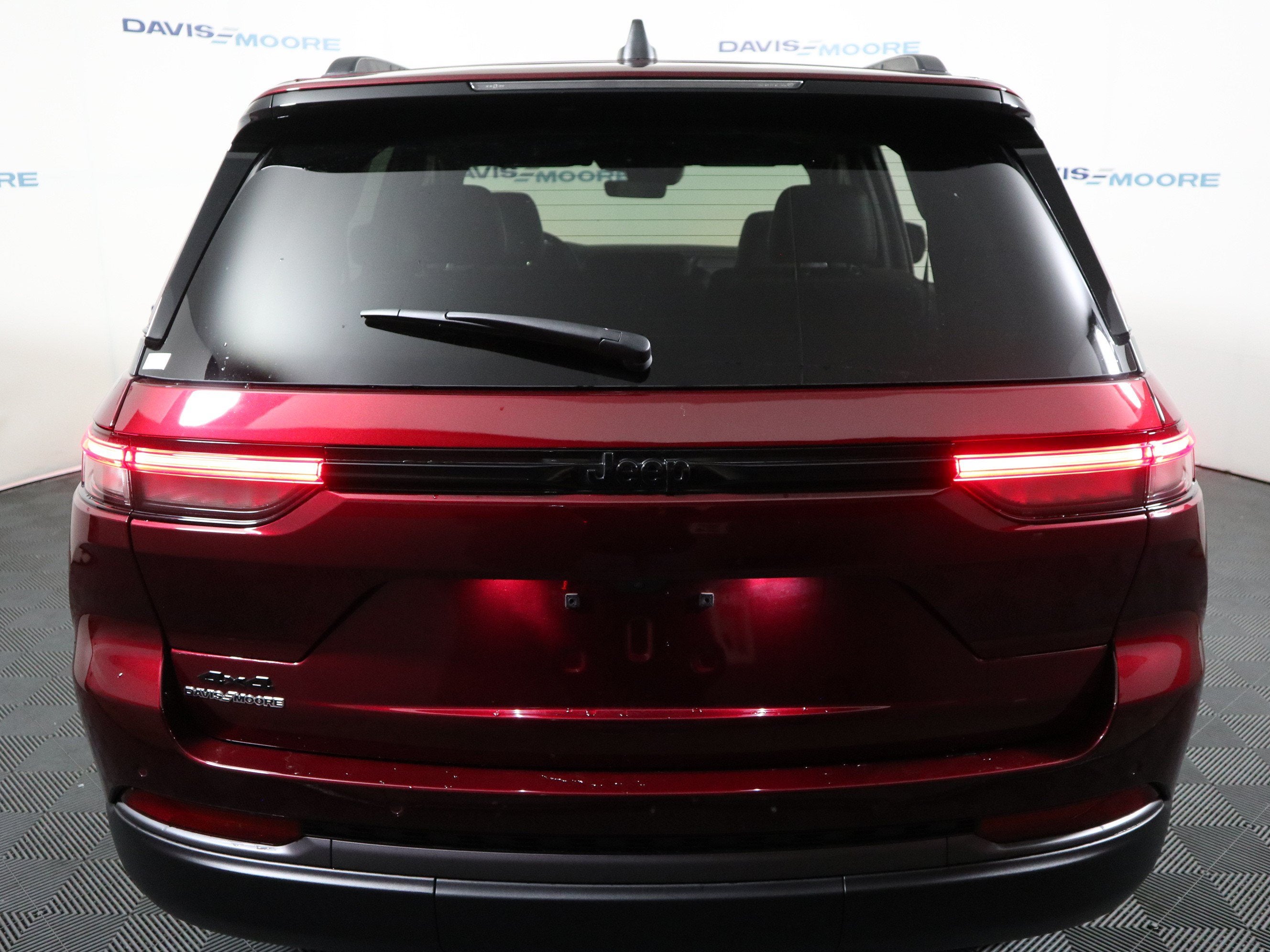 2026 Jeep Grand Cherokee Laredo Altitude 4x4