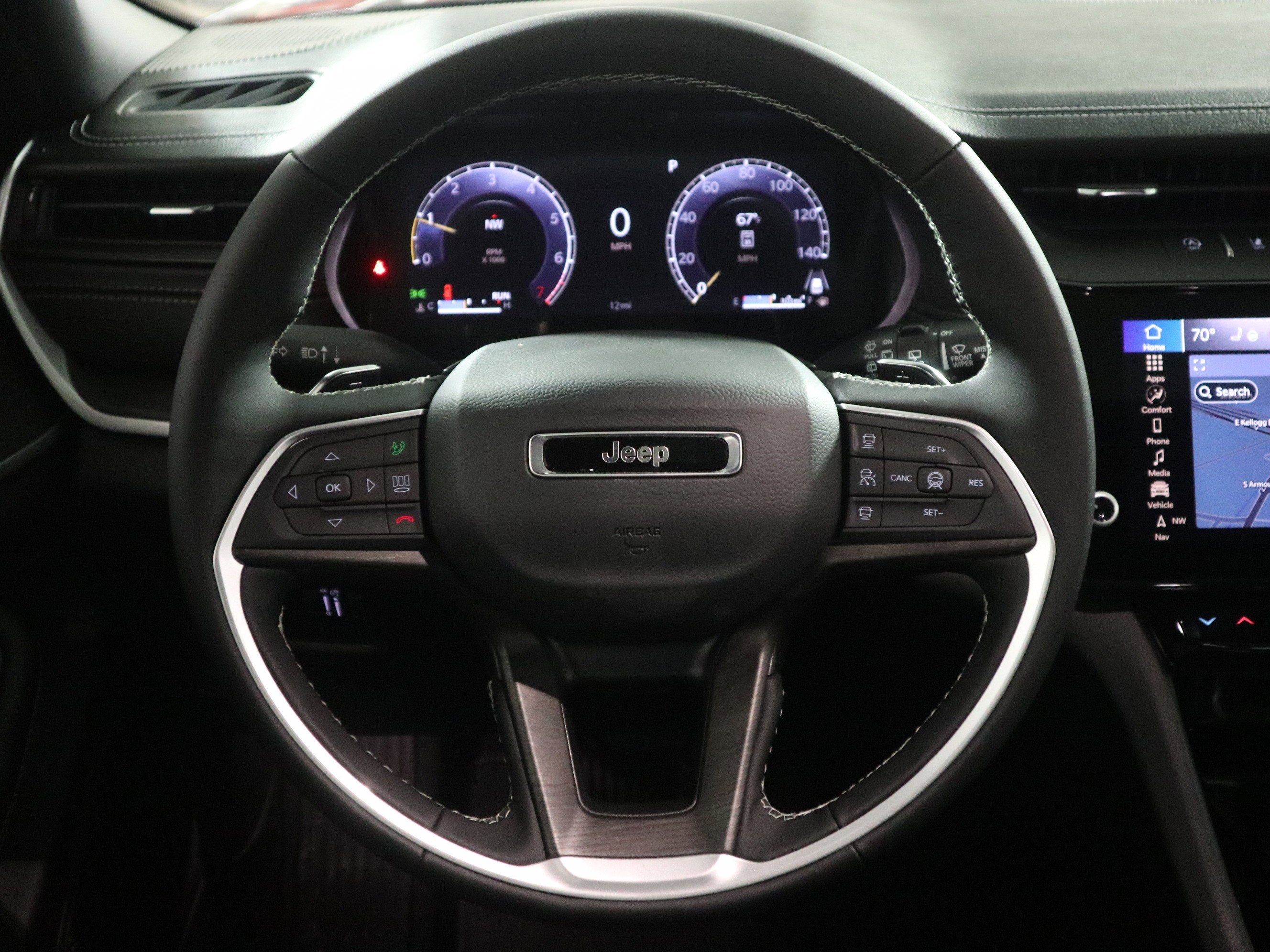 2026 Jeep Grand Cherokee Laredo Altitude 4x4