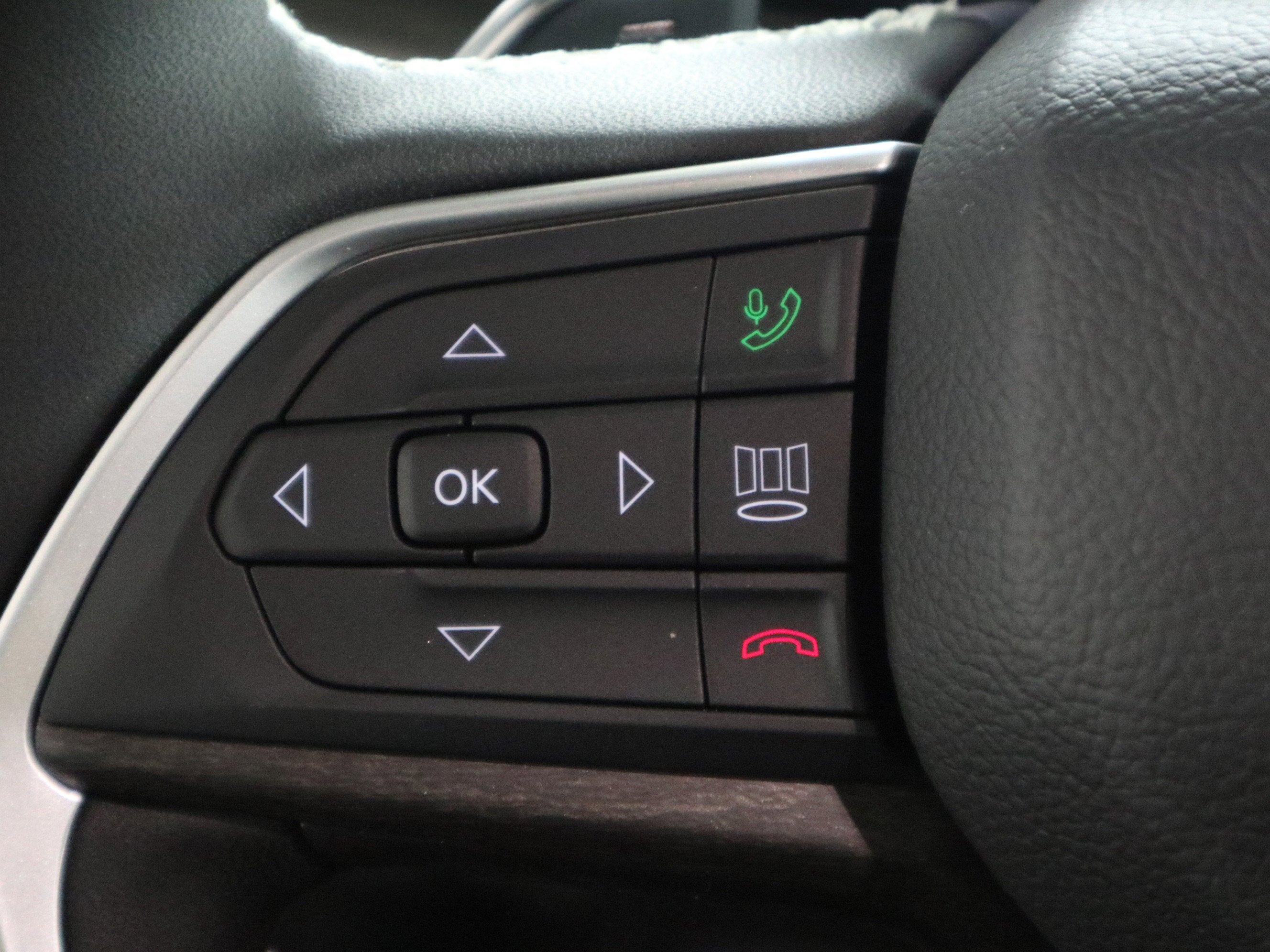 2026 Jeep Grand Cherokee Laredo Altitude 4x4