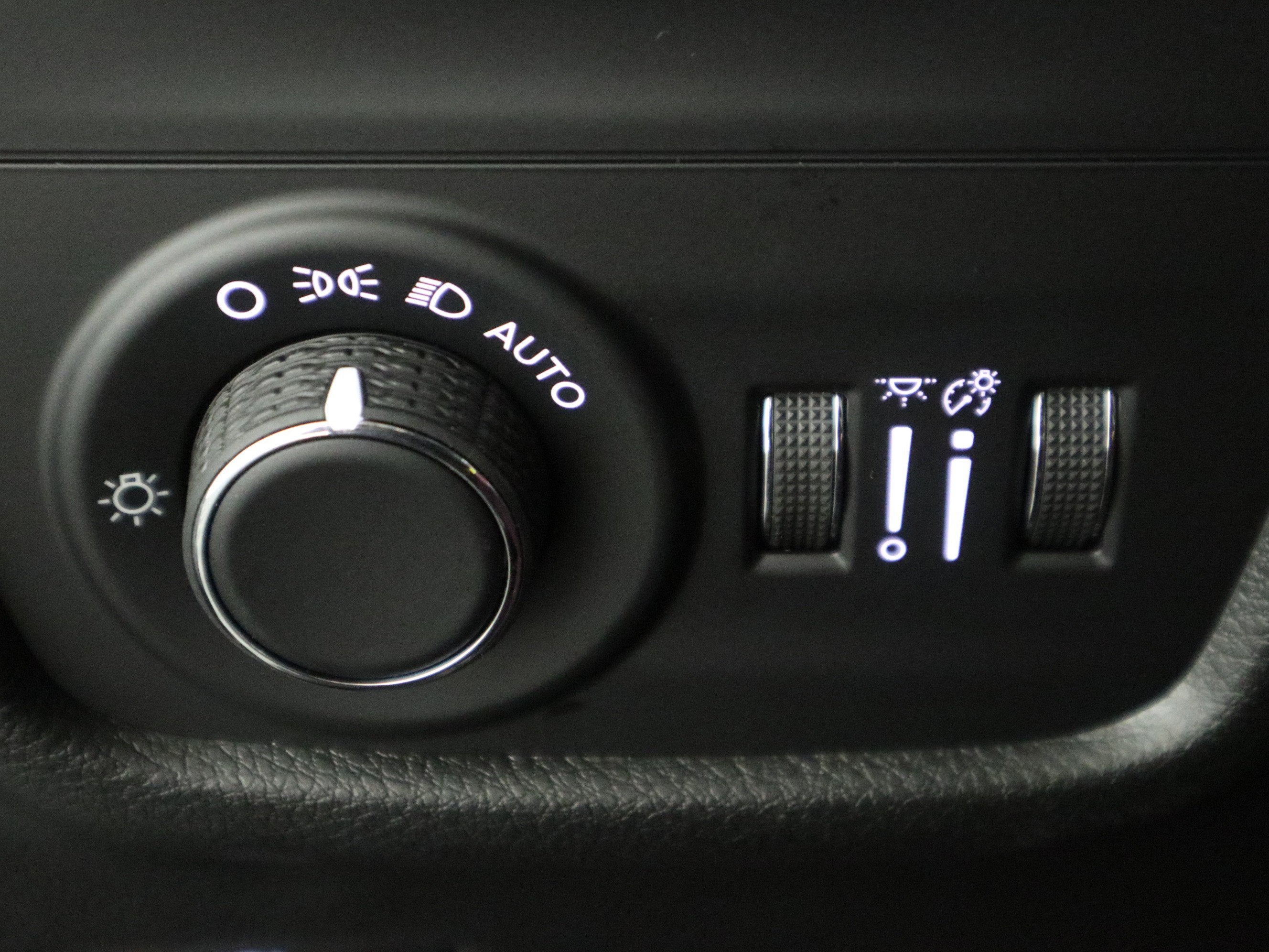 2026 Jeep Grand Cherokee Laredo Altitude 4x4