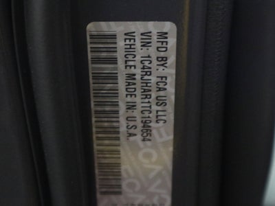 2026 Jeep Grand Cherokee Laredo Altitude 4x4