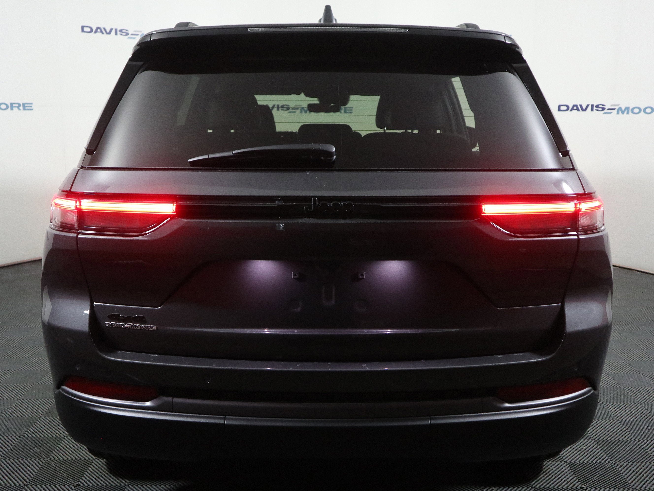 2026 Jeep Grand Cherokee Laredo Altitude 4x4