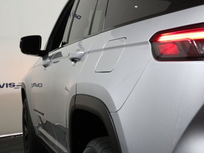 2026 Jeep Grand Cherokee Laredo Altitude 4x4
