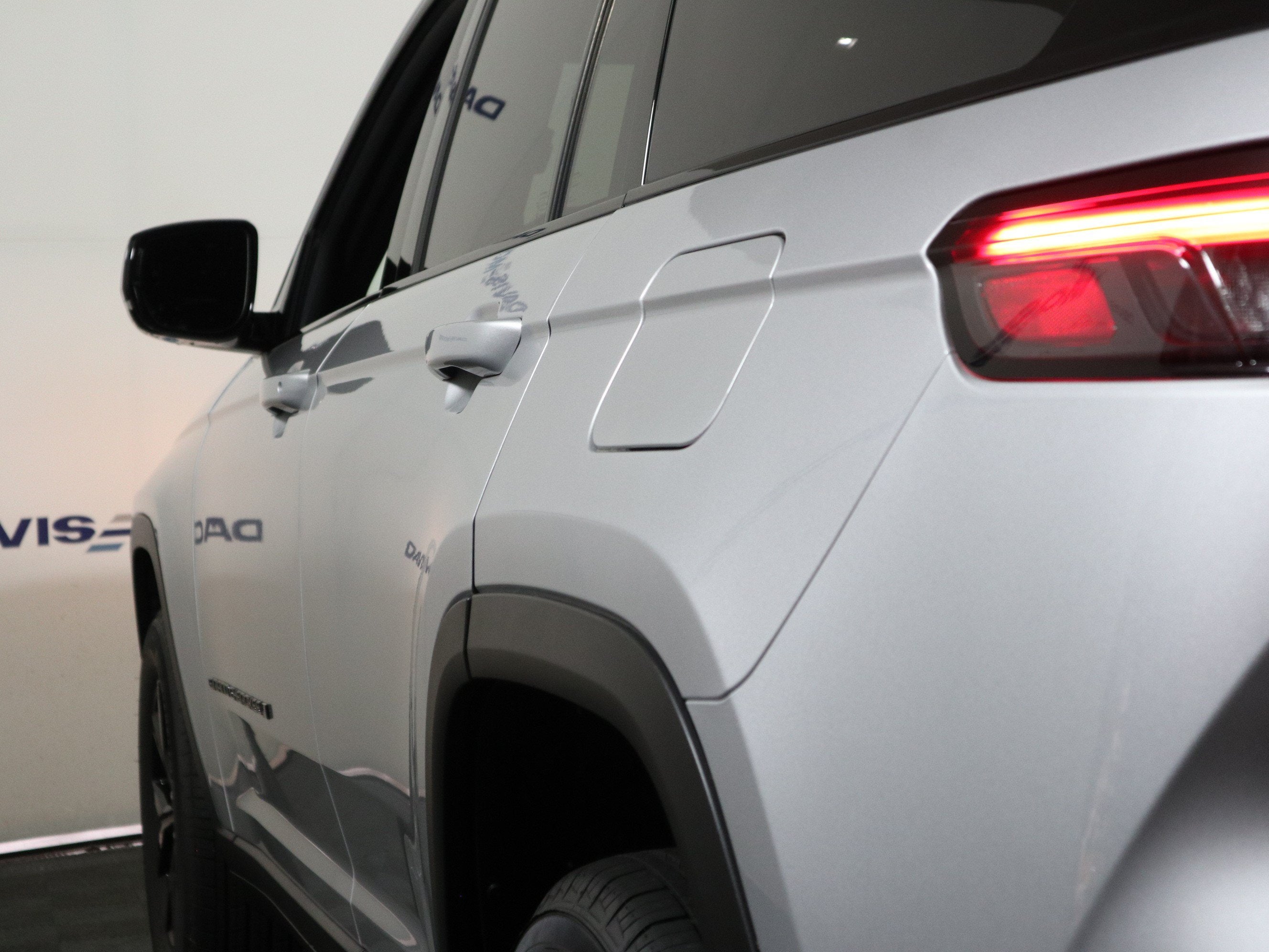 2026 Jeep Grand Cherokee Laredo Altitude 4x4