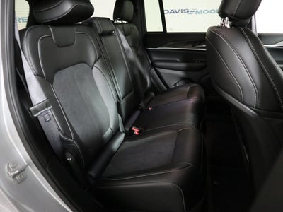 2026 Jeep Grand Cherokee Laredo Altitude 4x4