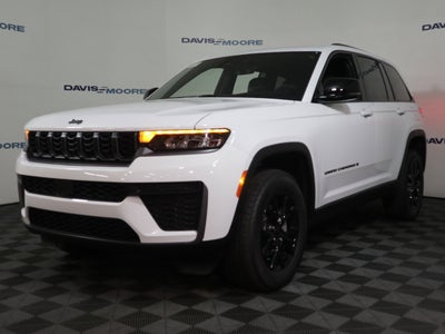2026 Jeep Grand Cherokee Laredo Altitude 4x4