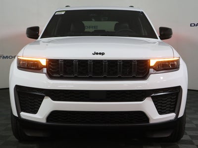 2026 Jeep Grand Cherokee Laredo Altitude 4x4