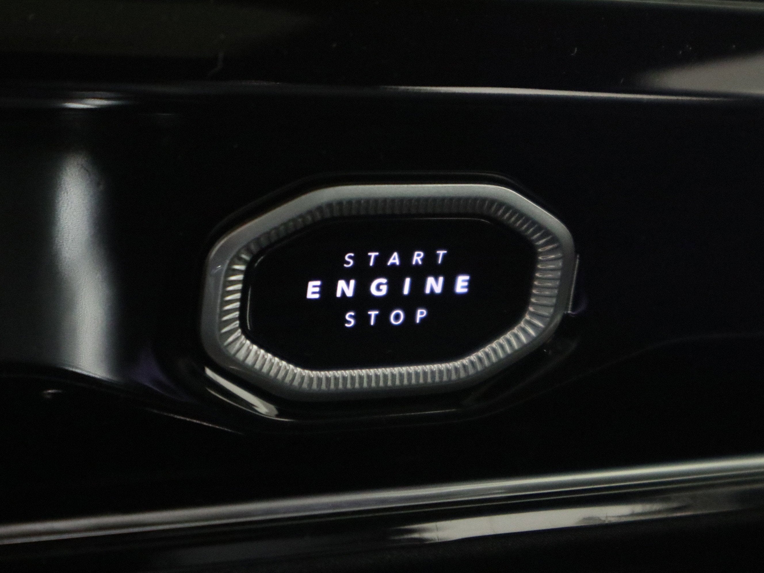 2026 Jeep Grand Cherokee Laredo Altitude 4x4