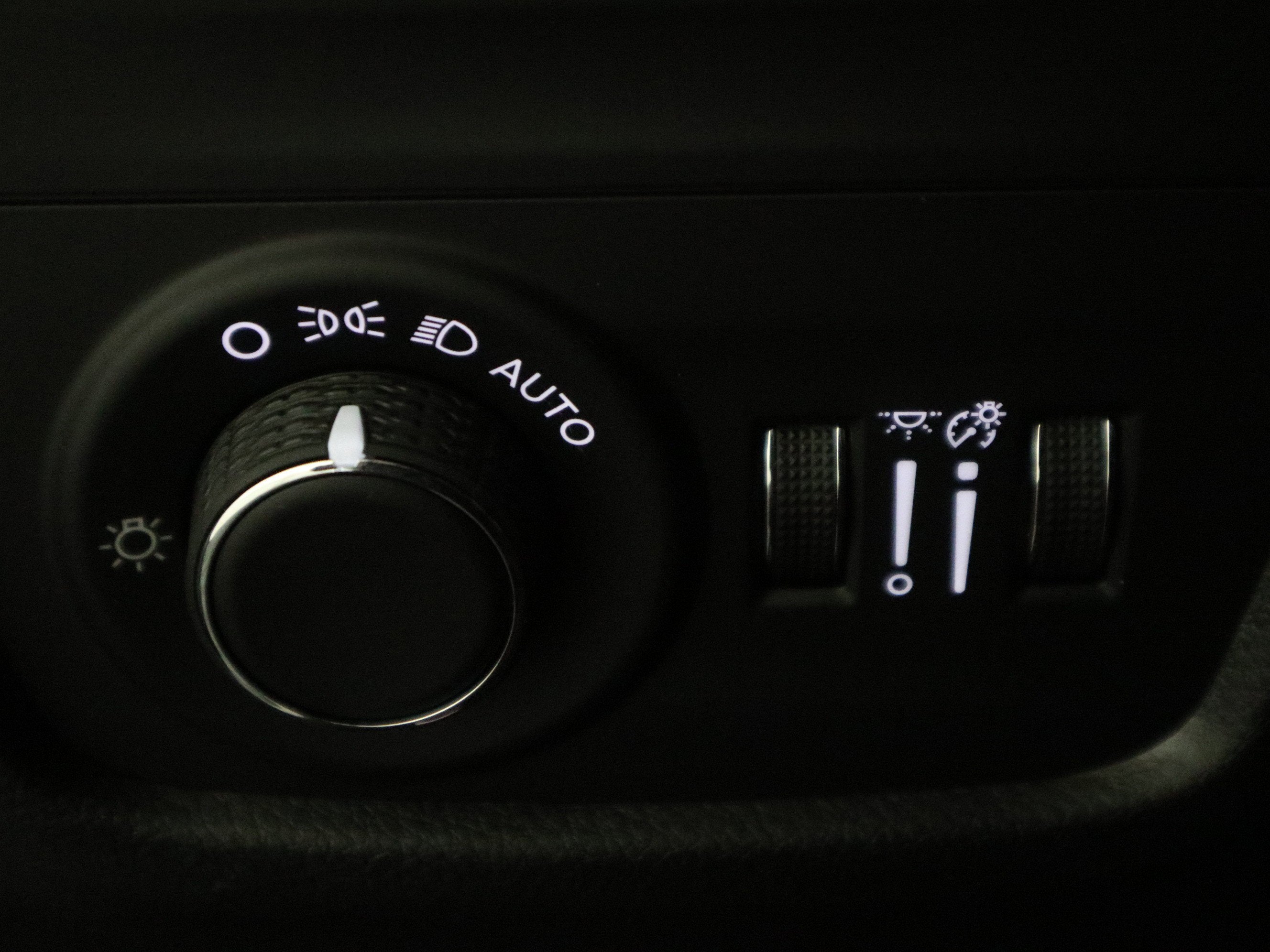2026 Jeep Grand Cherokee Laredo Altitude 4x4