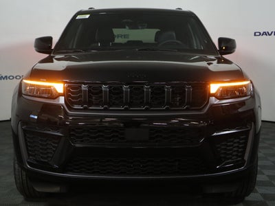 2026 Jeep Grand Cherokee Laredo Altitude 4x4