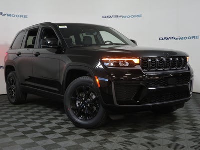 2026 Jeep Grand Cherokee Laredo Altitude 4x4