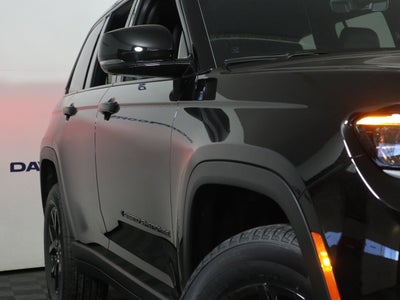 2026 Jeep Grand Cherokee Laredo Altitude 4x4