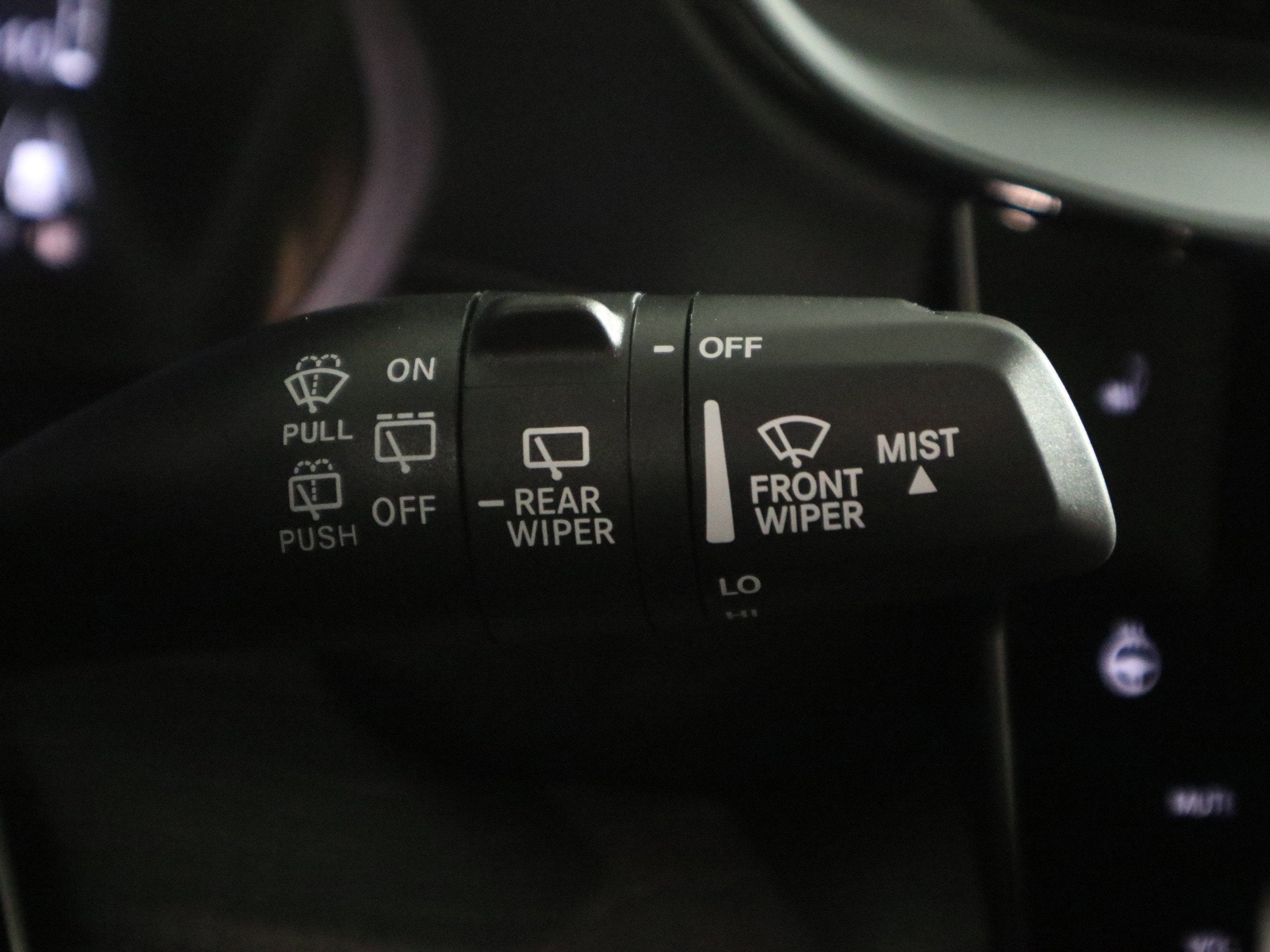 2026 Jeep Grand Cherokee Laredo Altitude 4x4