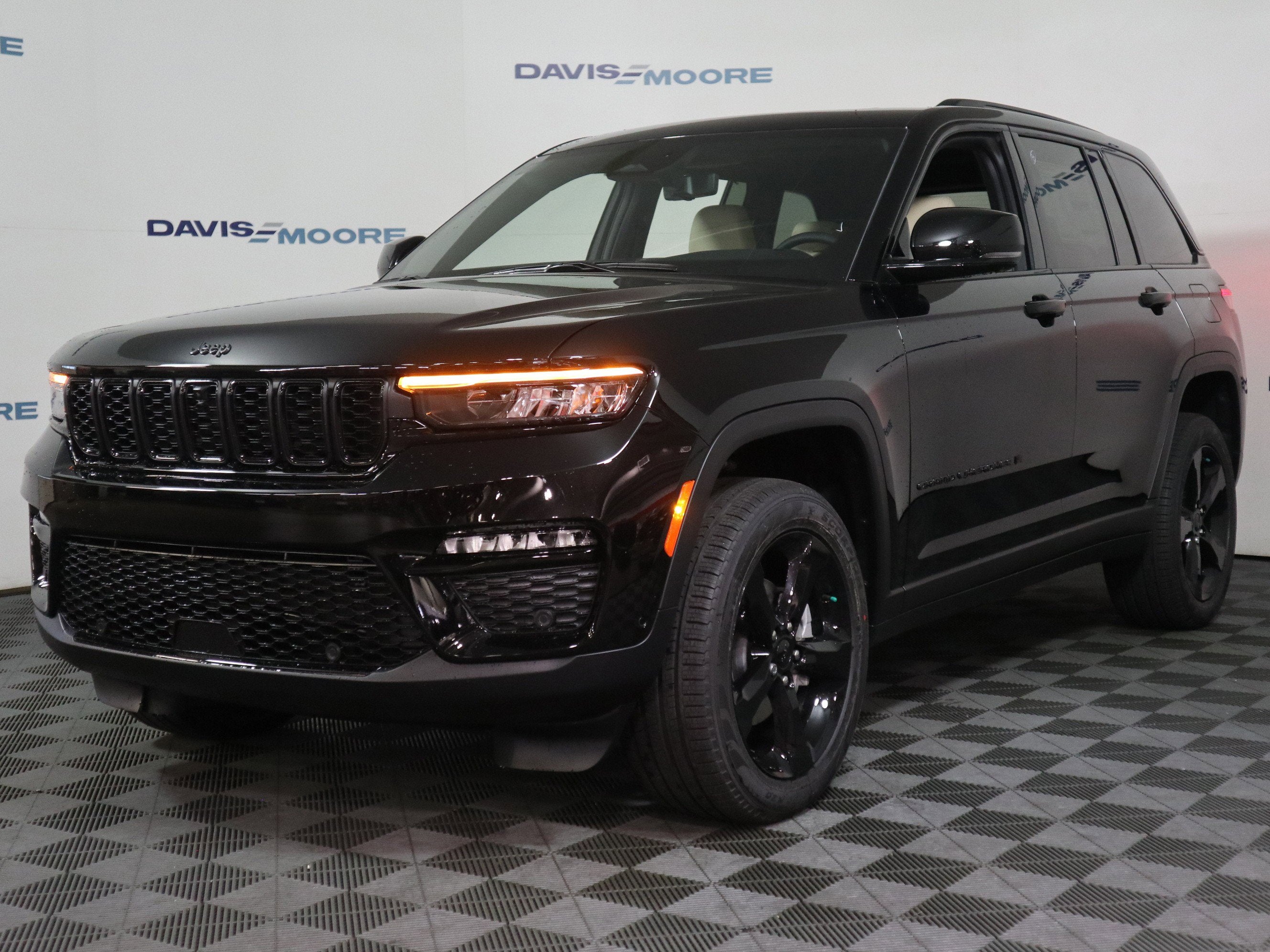 2025 Jeep Grand Cherokee Limited 4x4