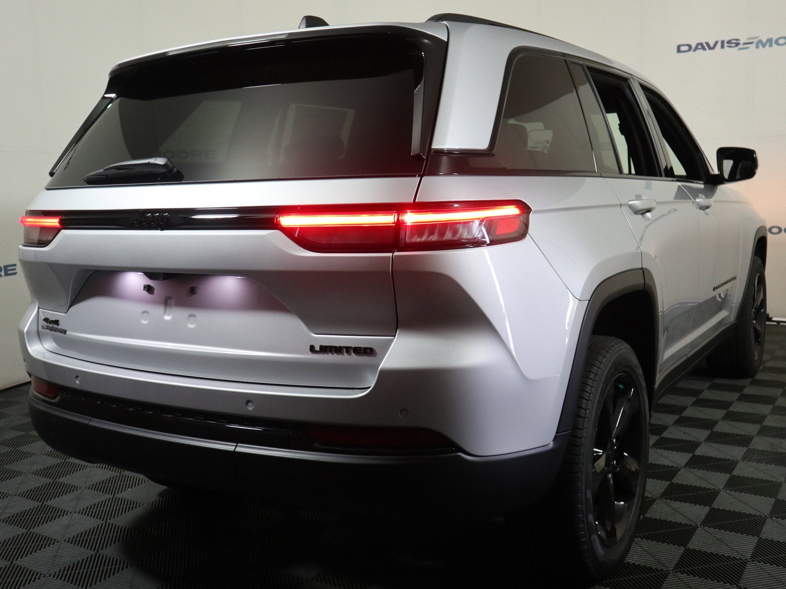 2025 Jeep Grand Cherokee Limited 4x4