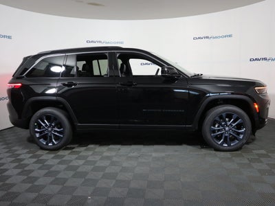 2026 Jeep Grand Cherokee 85th Anniversary Edition 4x4