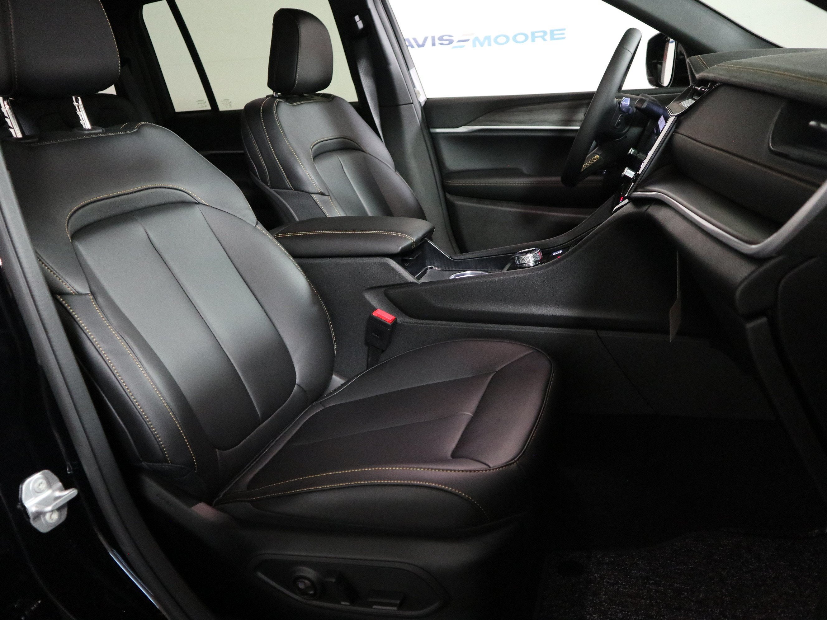 2026 Jeep Grand Cherokee 85th Anniversary Edition 4x4