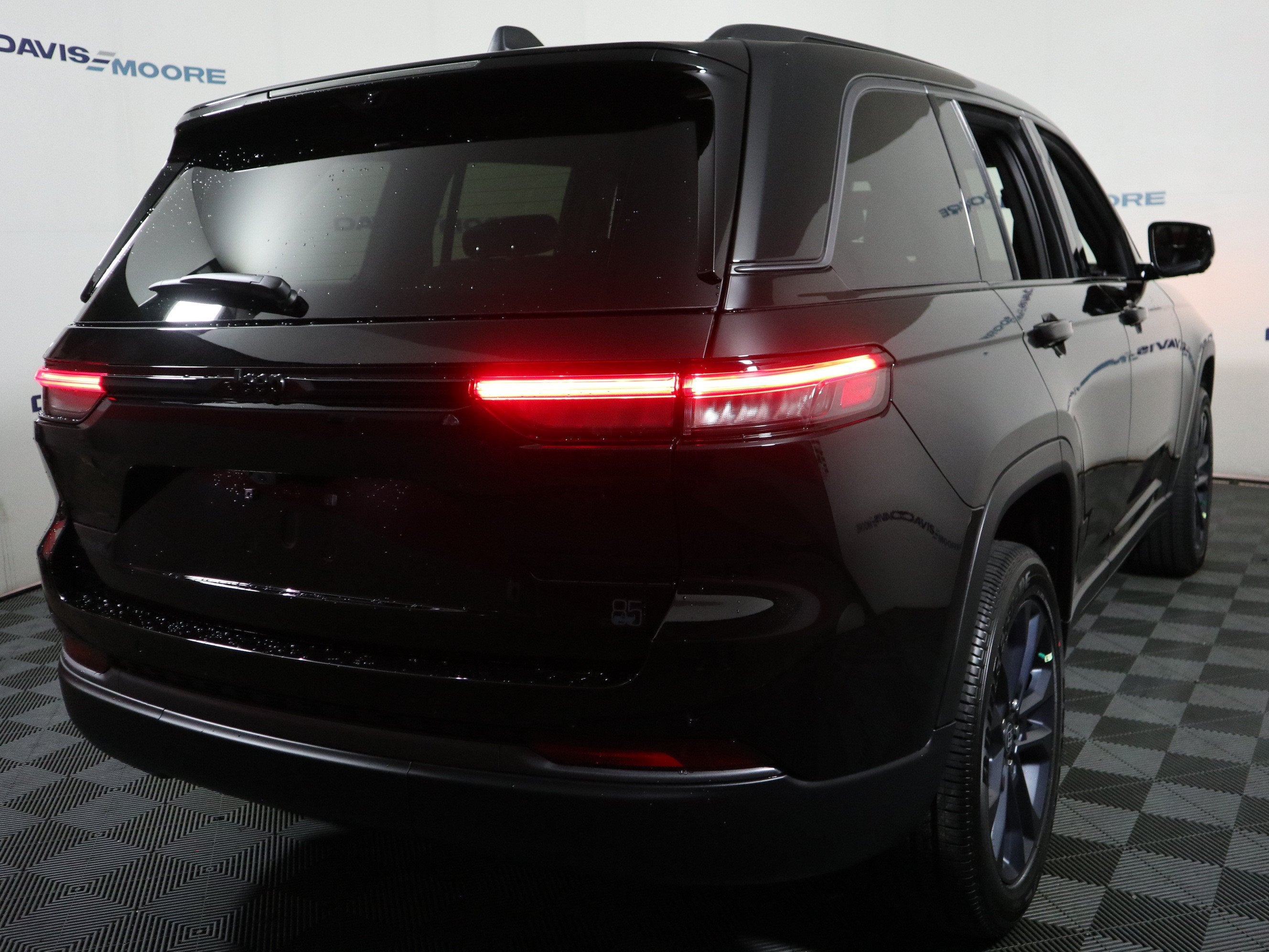 2026 Jeep Grand Cherokee 85th Anniversary Edition 4x4
