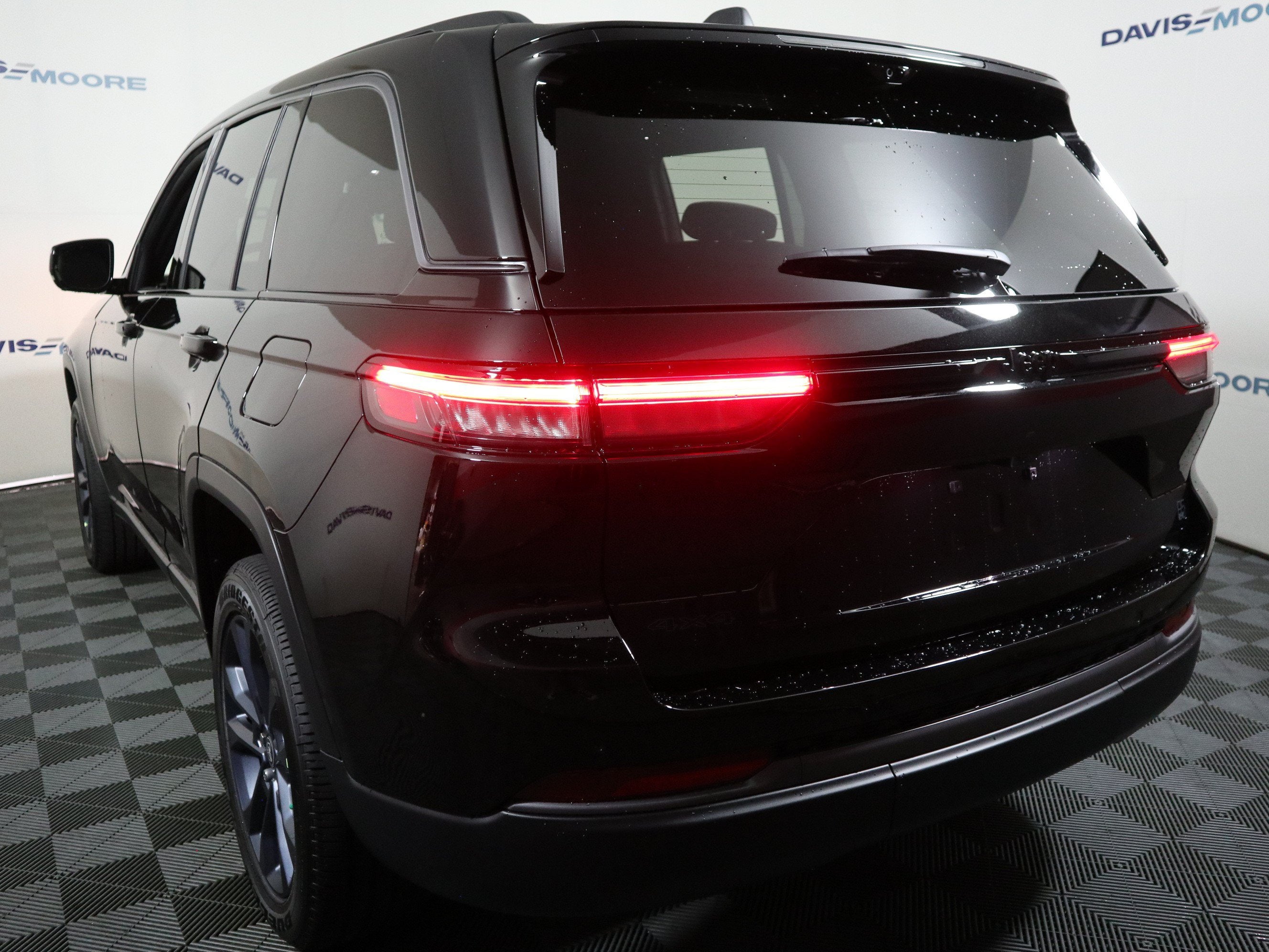 2026 Jeep Grand Cherokee 85th Anniversary Edition 4x4