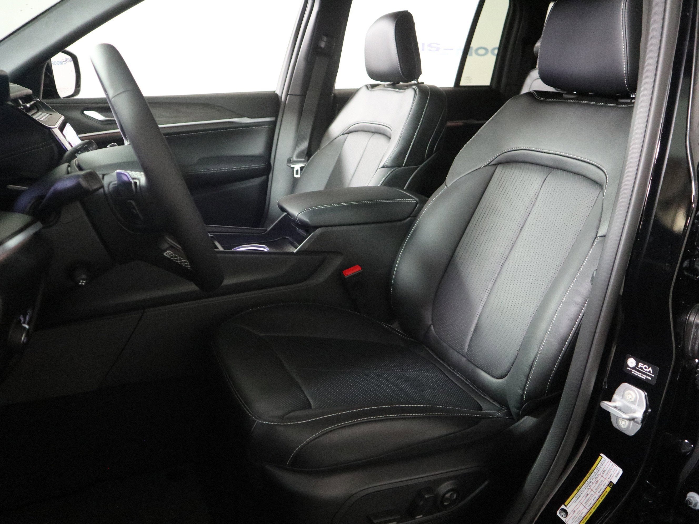 2026 Jeep Grand Cherokee Limited Reserve 4x4