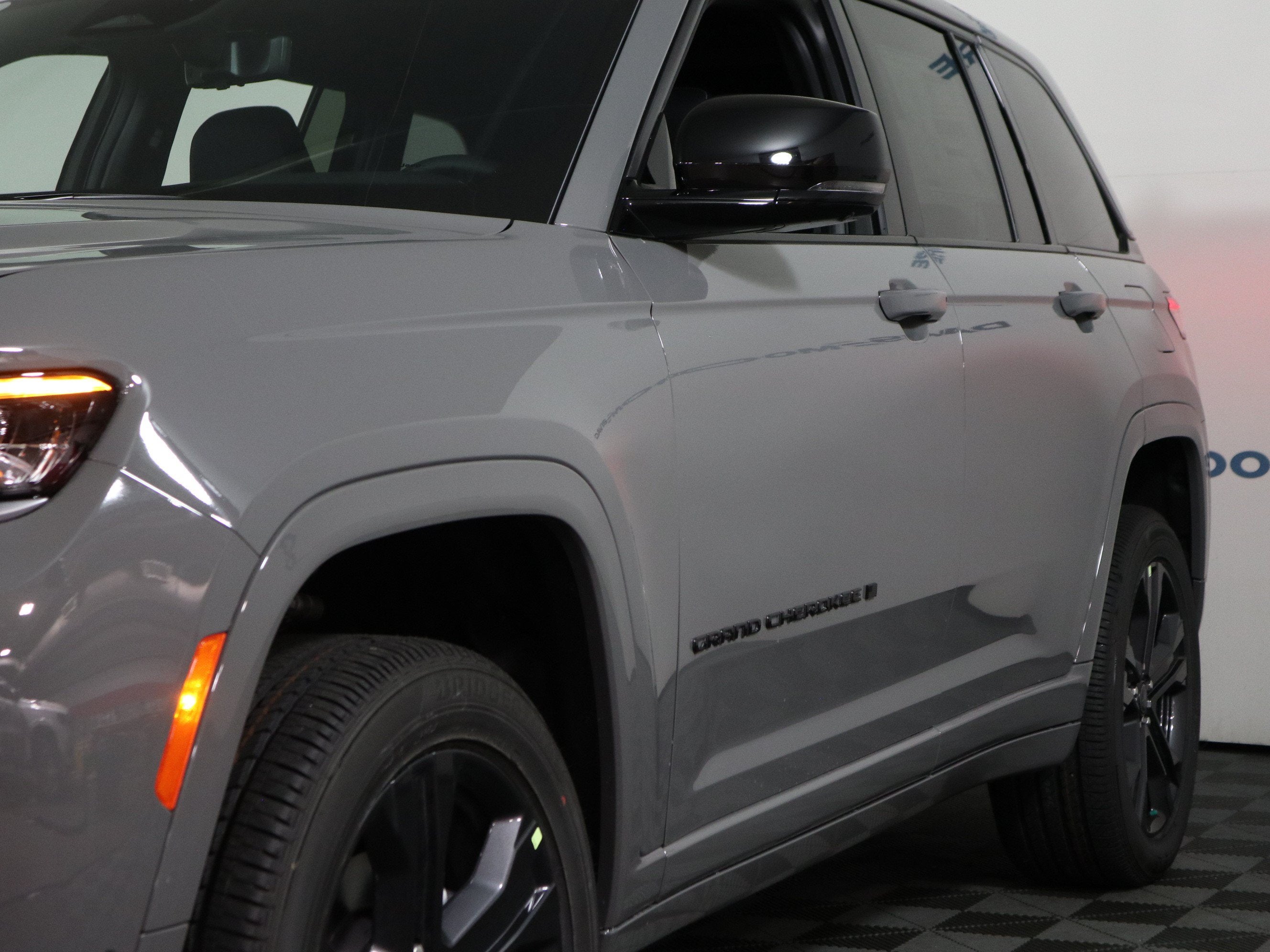 2027 Jeep Grand Cherokee Limited Reserve 4x4
