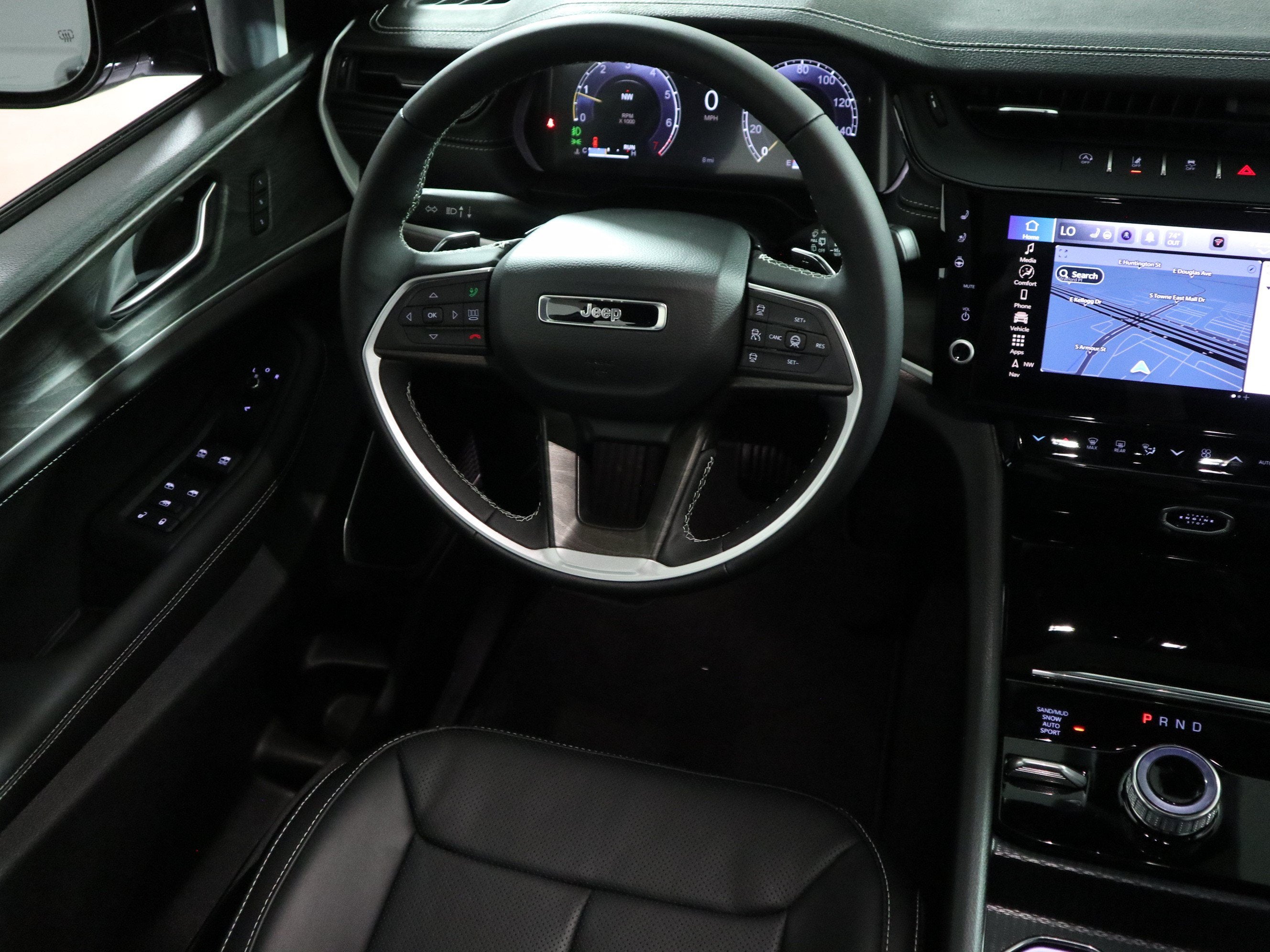 2027 Jeep Grand Cherokee Limited Reserve 4x4