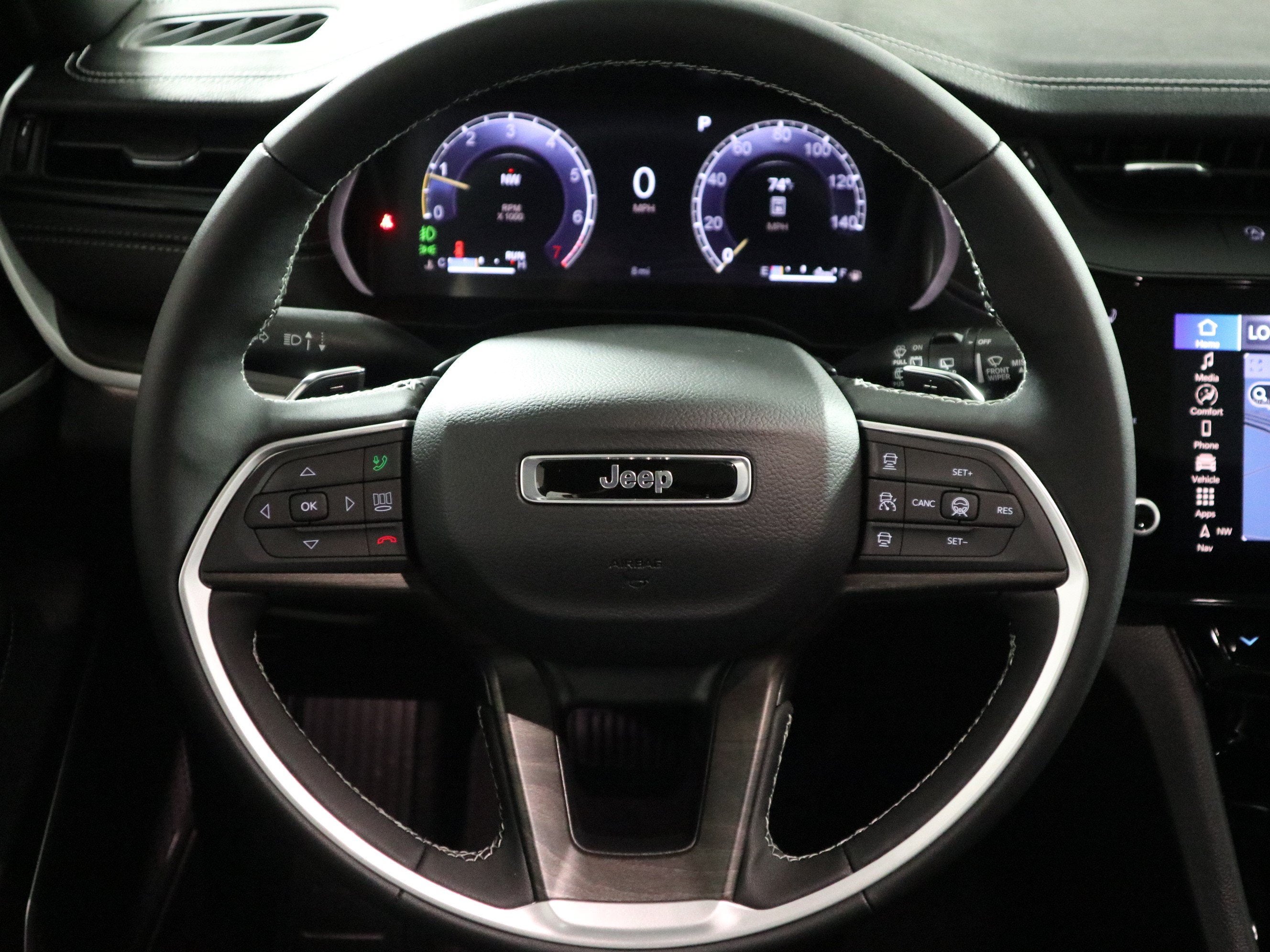 2027 Jeep Grand Cherokee Limited Reserve 4x4