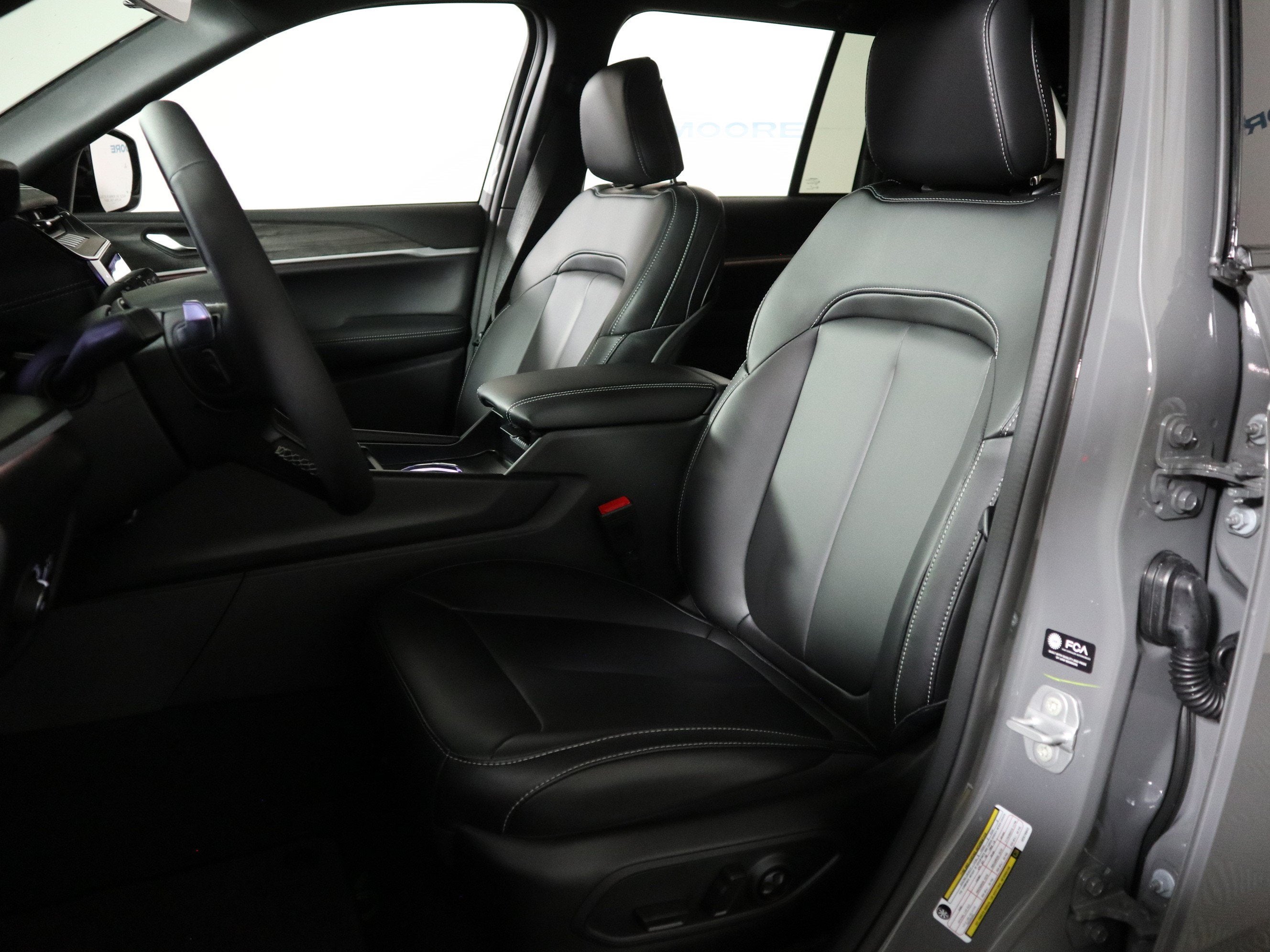 2027 Jeep Grand Cherokee Limited 4x4