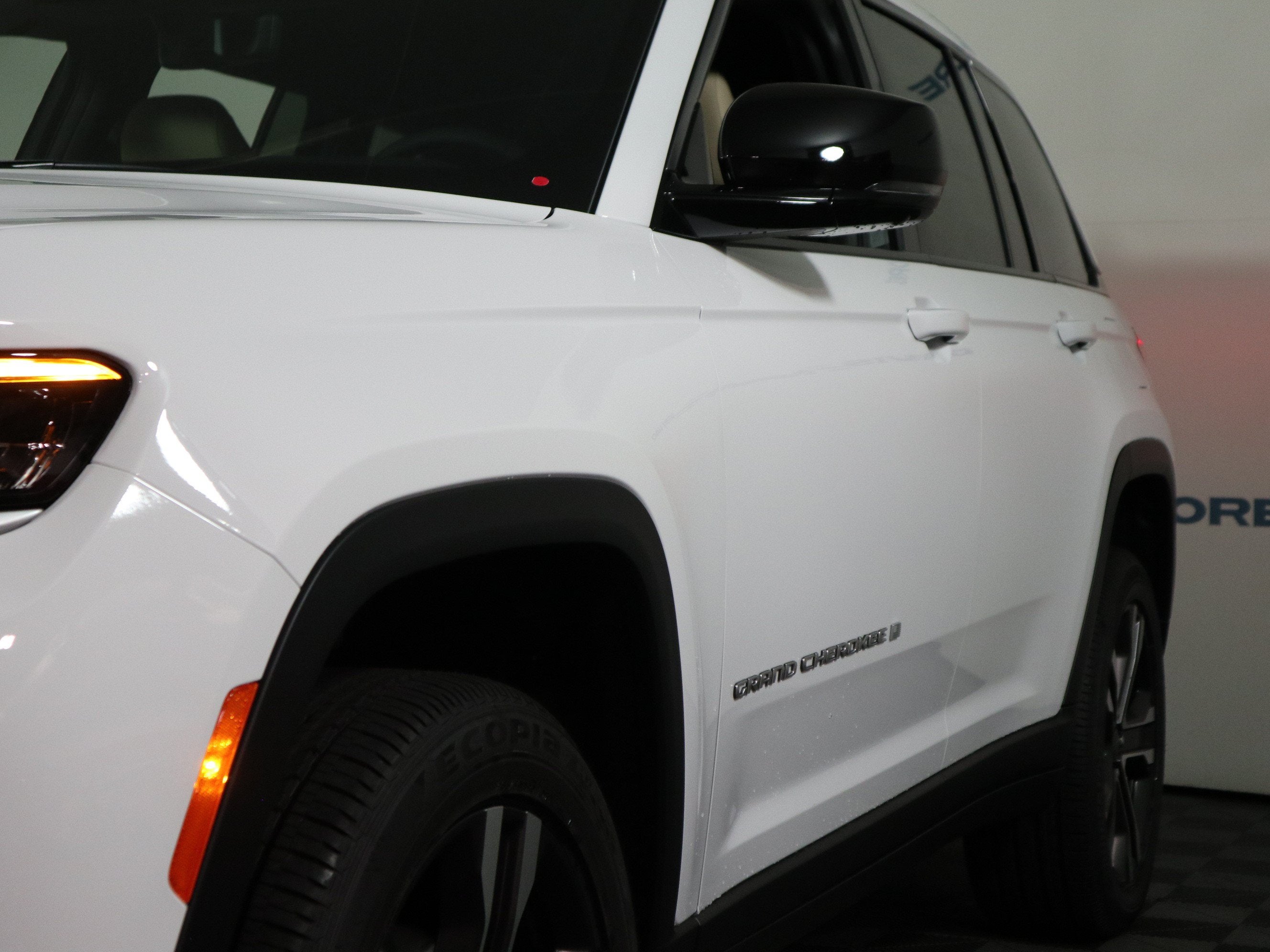 2027 Jeep Grand Cherokee Limited 4x4