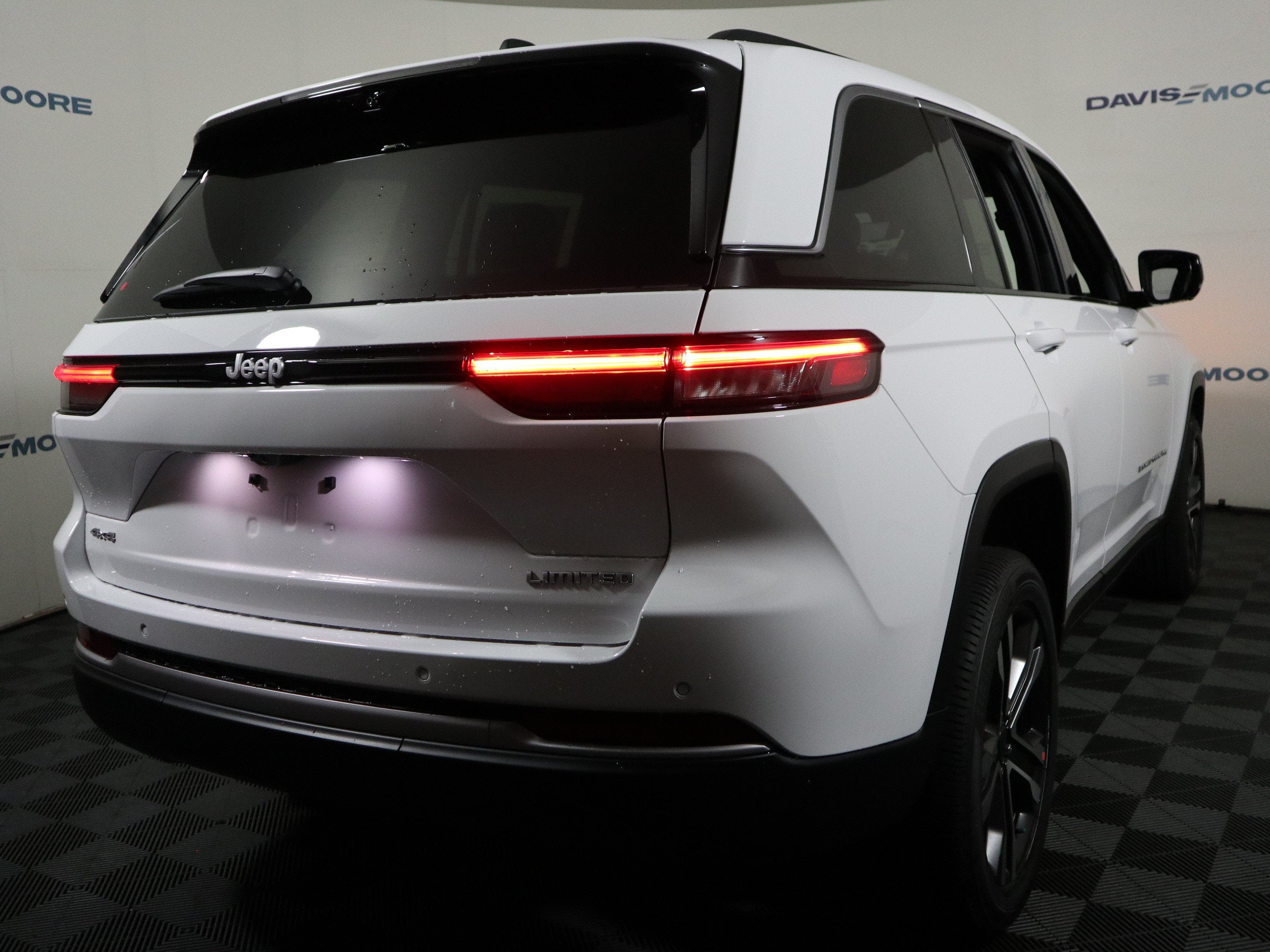 2027 Jeep Grand Cherokee Limited 4x4