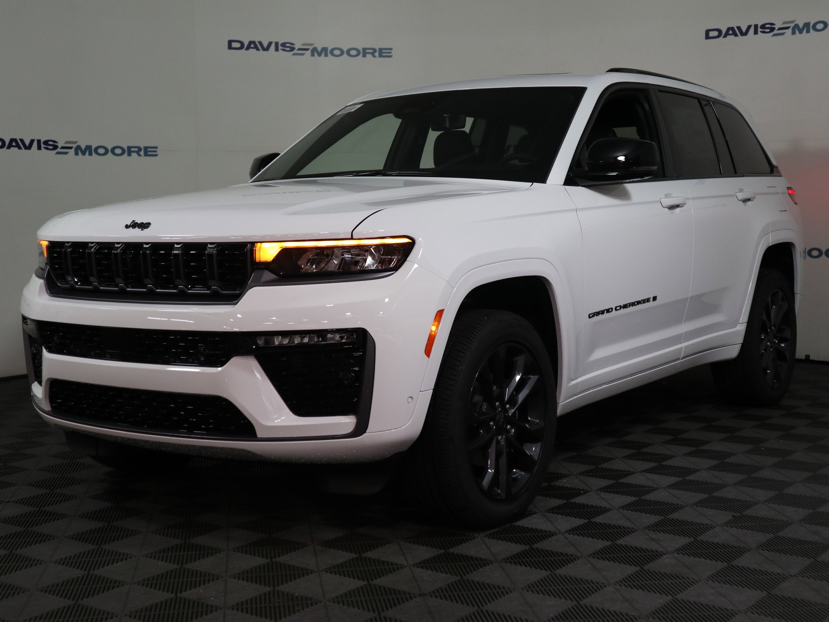 2026 Jeep Grand Cherokee Limited Reserve 4x4