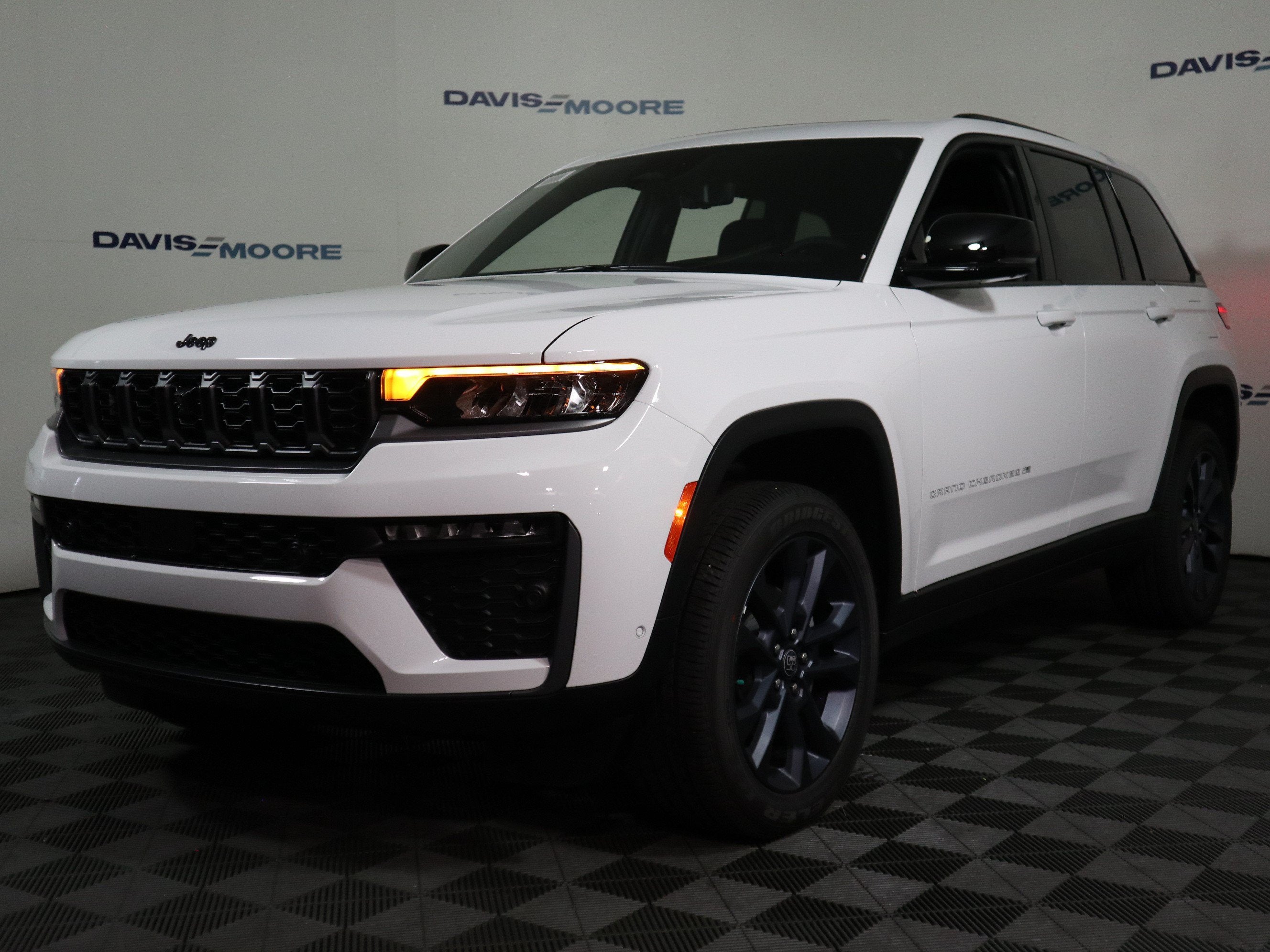 2026 Jeep Grand Cherokee 85th Anniversary Edition 4x4