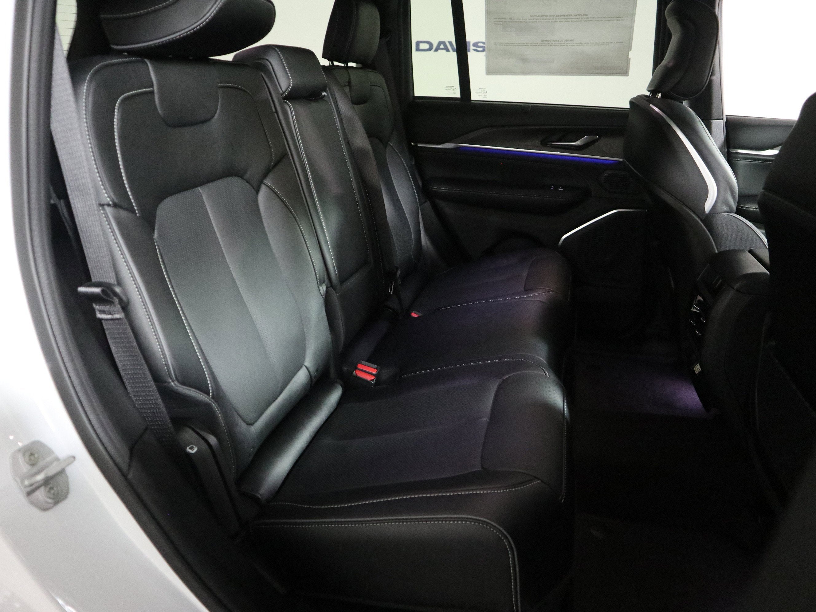 2025 Jeep Grand Cherokee Overland 4x4