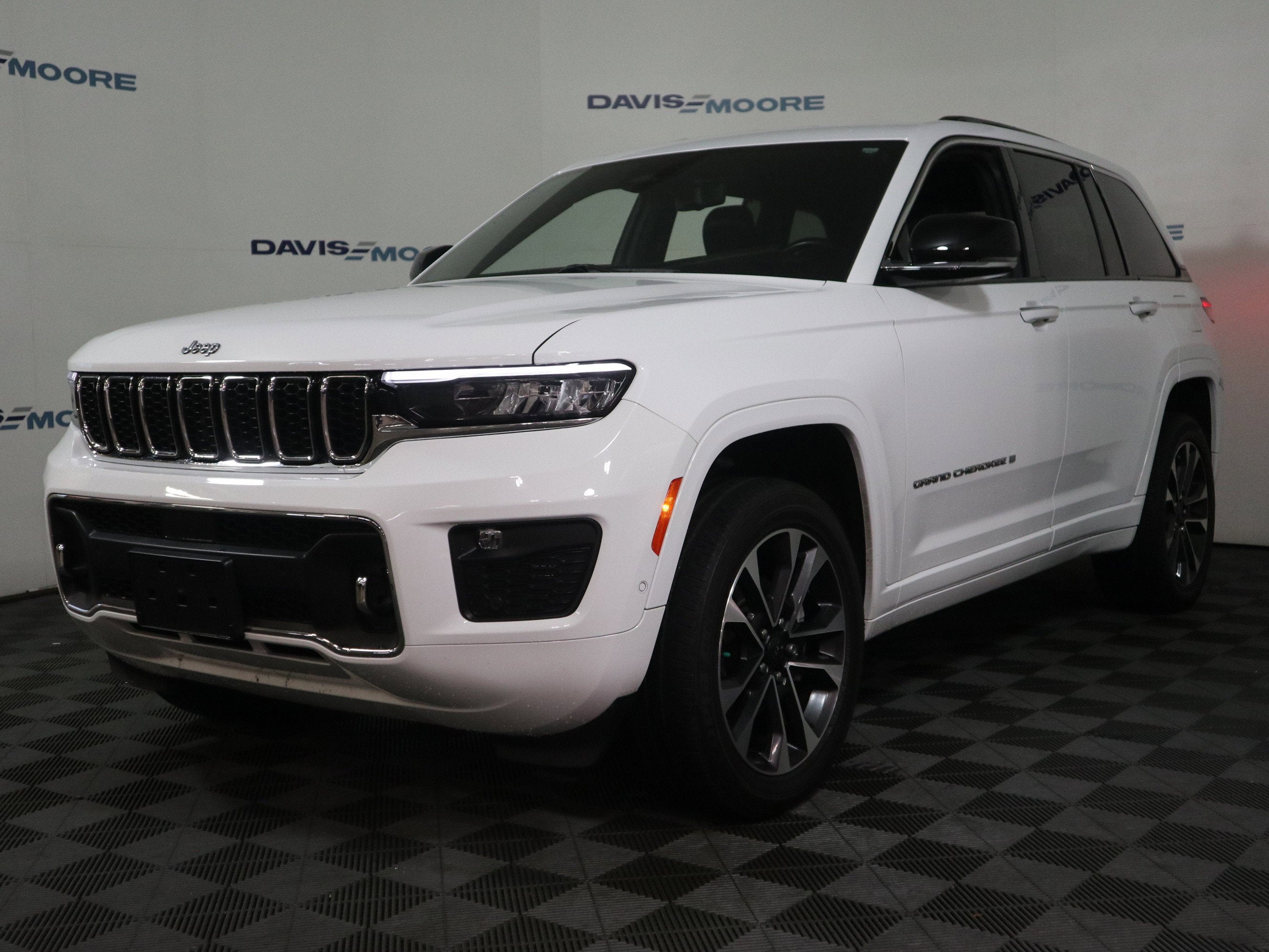 2022 Jeep Grand Cherokee Overland 4x4