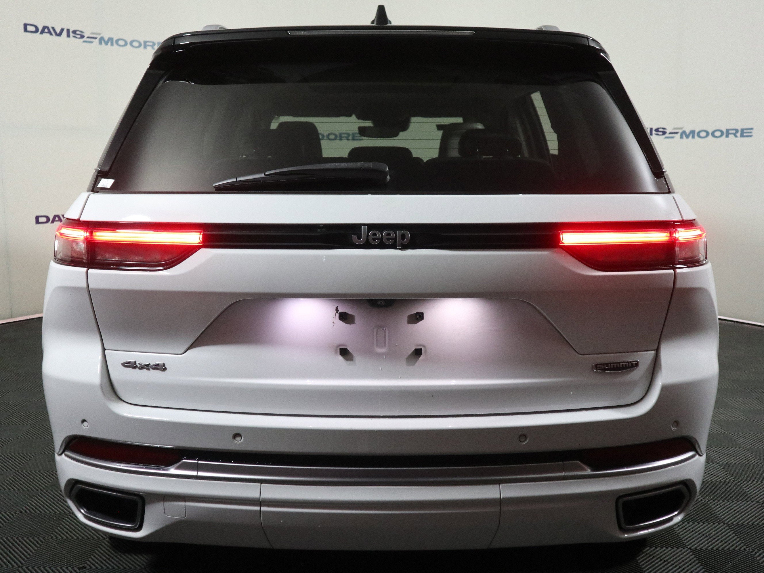 2022 Jeep Grand Cherokee Summit 4x4