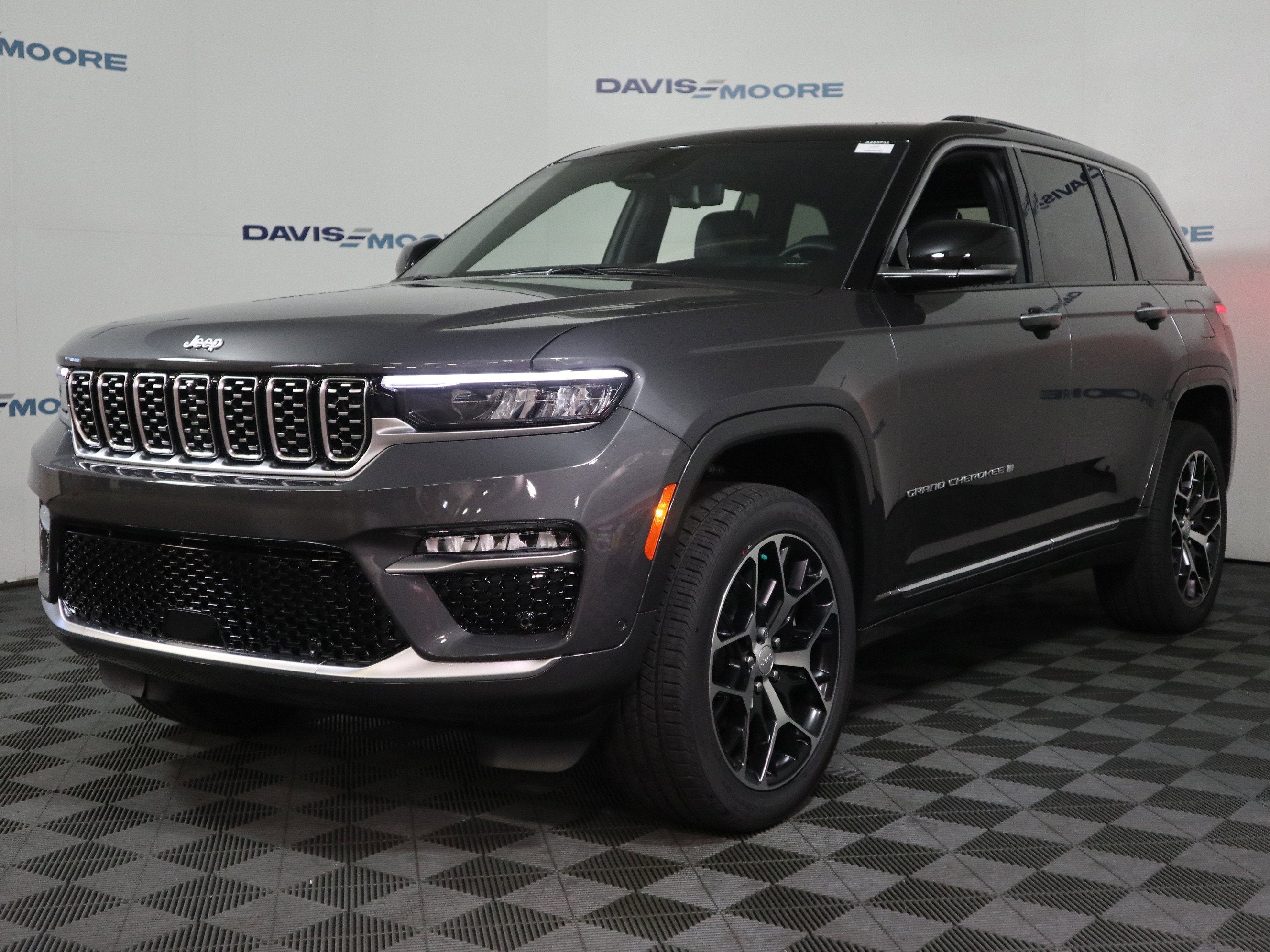 2025 Jeep Grand Cherokee Summit Reserve 4x4