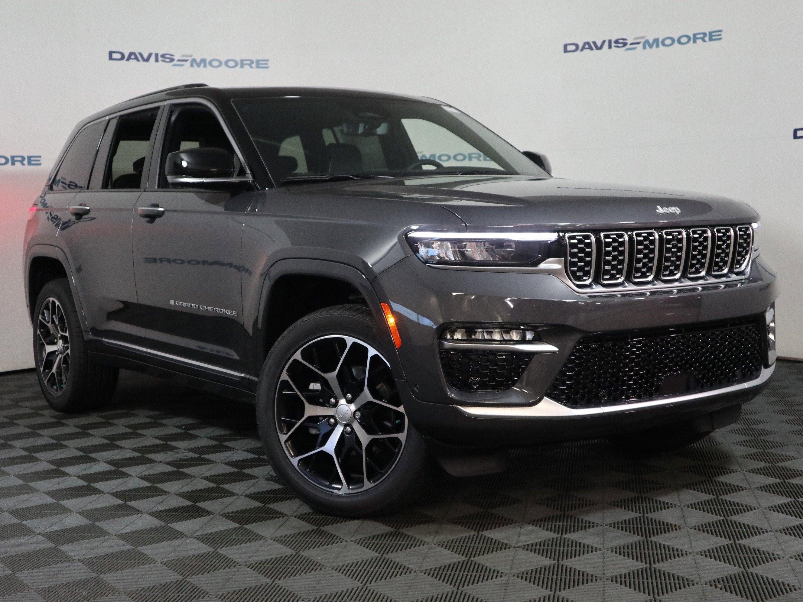 2025 Jeep Grand Cherokee Summit Reserve 4x4