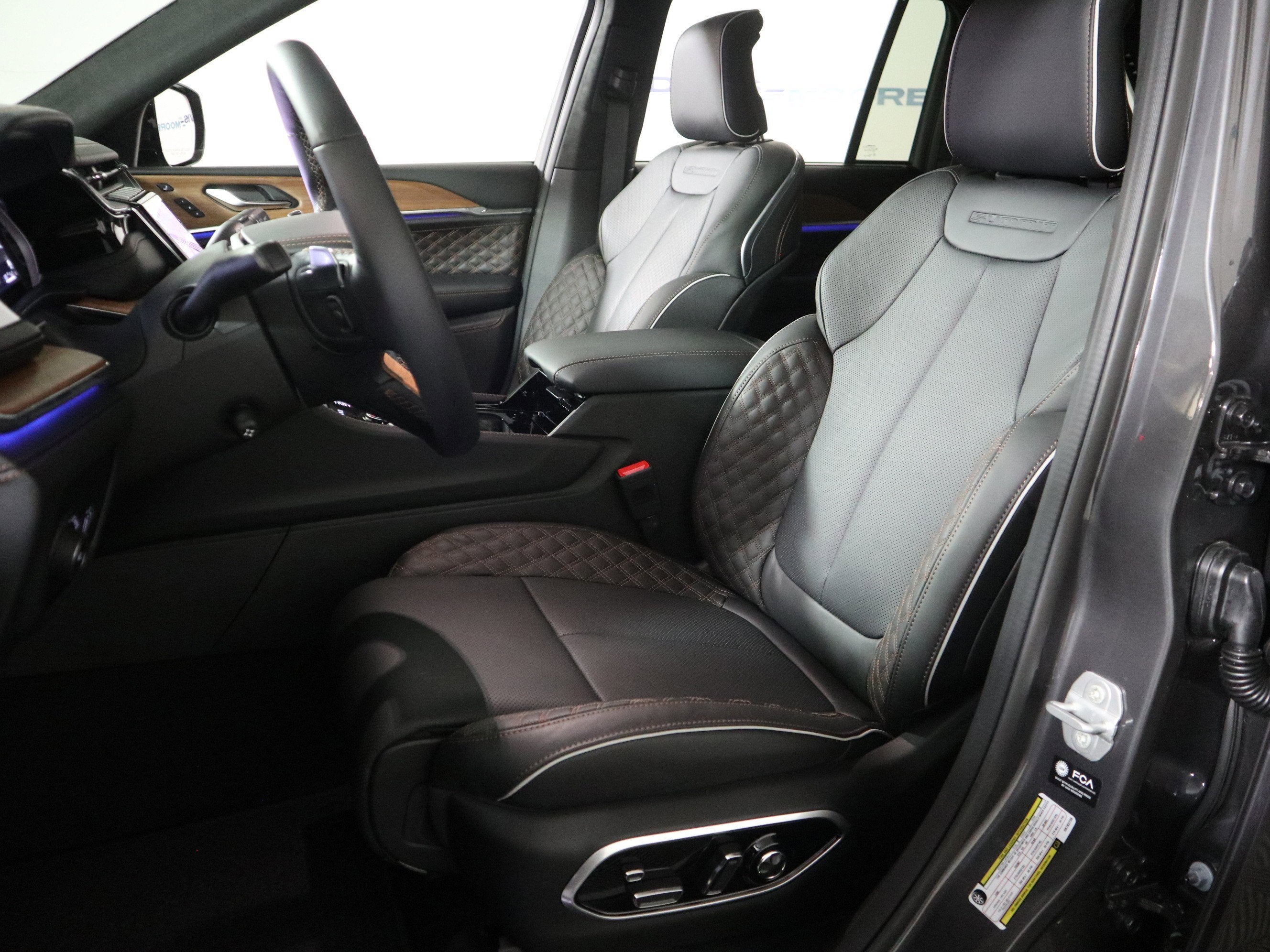 2025 Jeep Grand Cherokee Summit Reserve 4x4