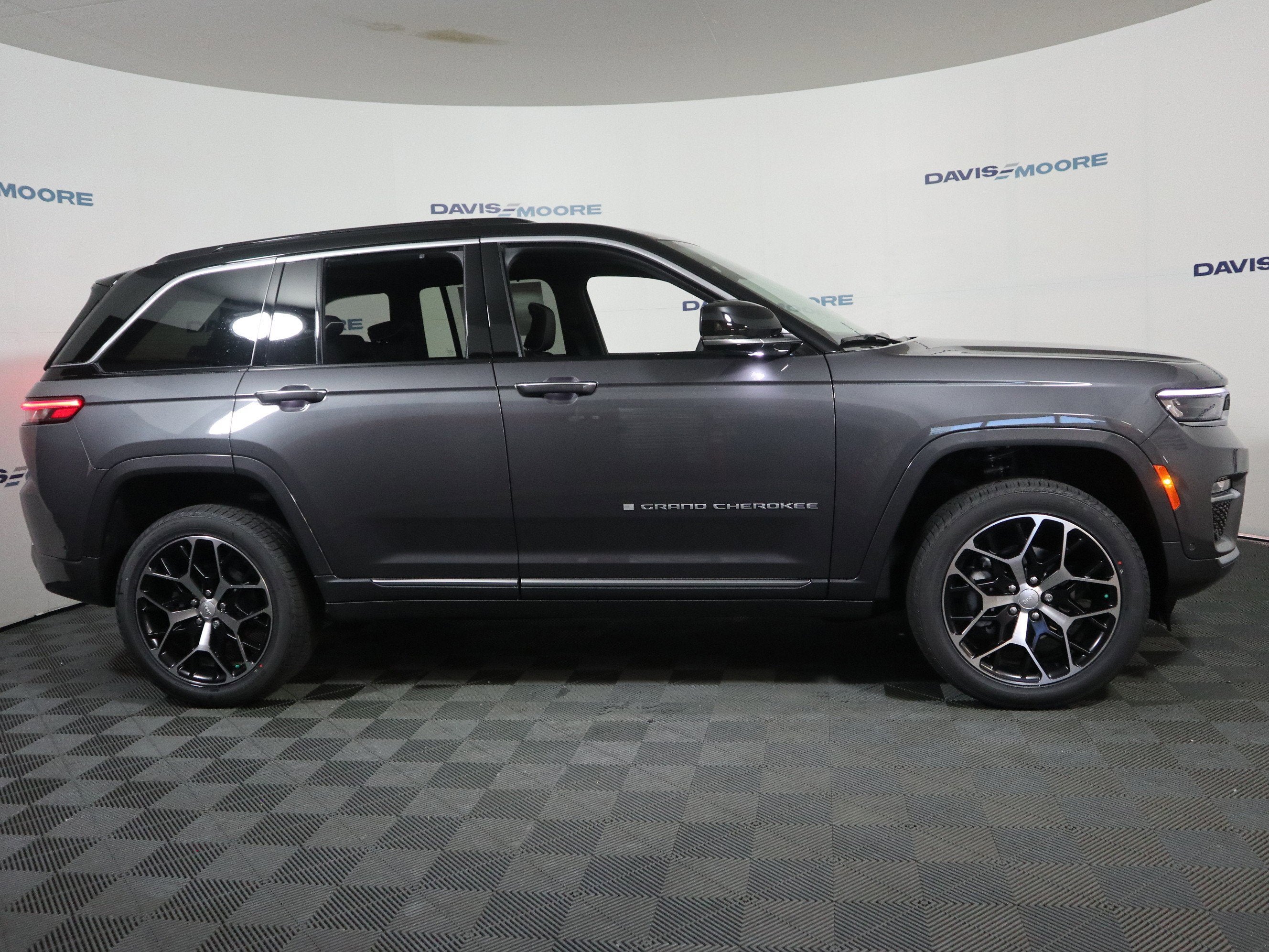 2025 Jeep Grand Cherokee Summit Reserve 4x4
