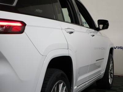 2022 Jeep Grand Cherokee Summit 4x4