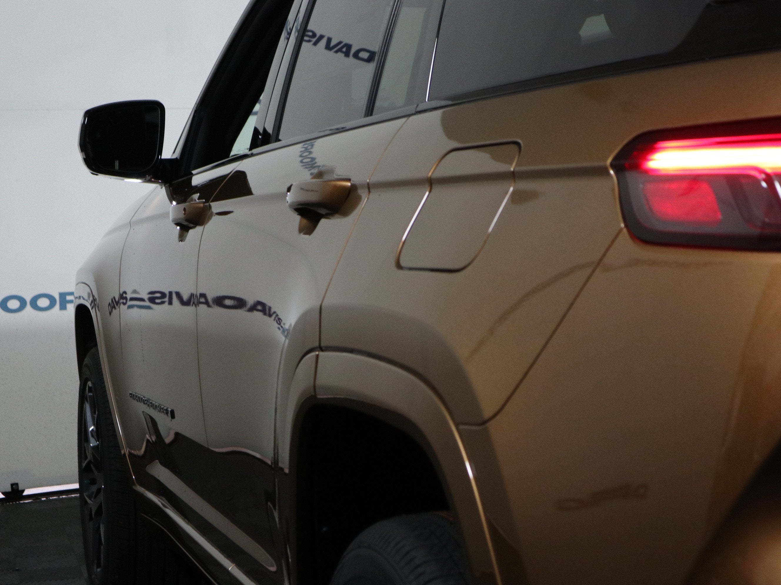 2027 Jeep Grand Cherokee Summit 4x4