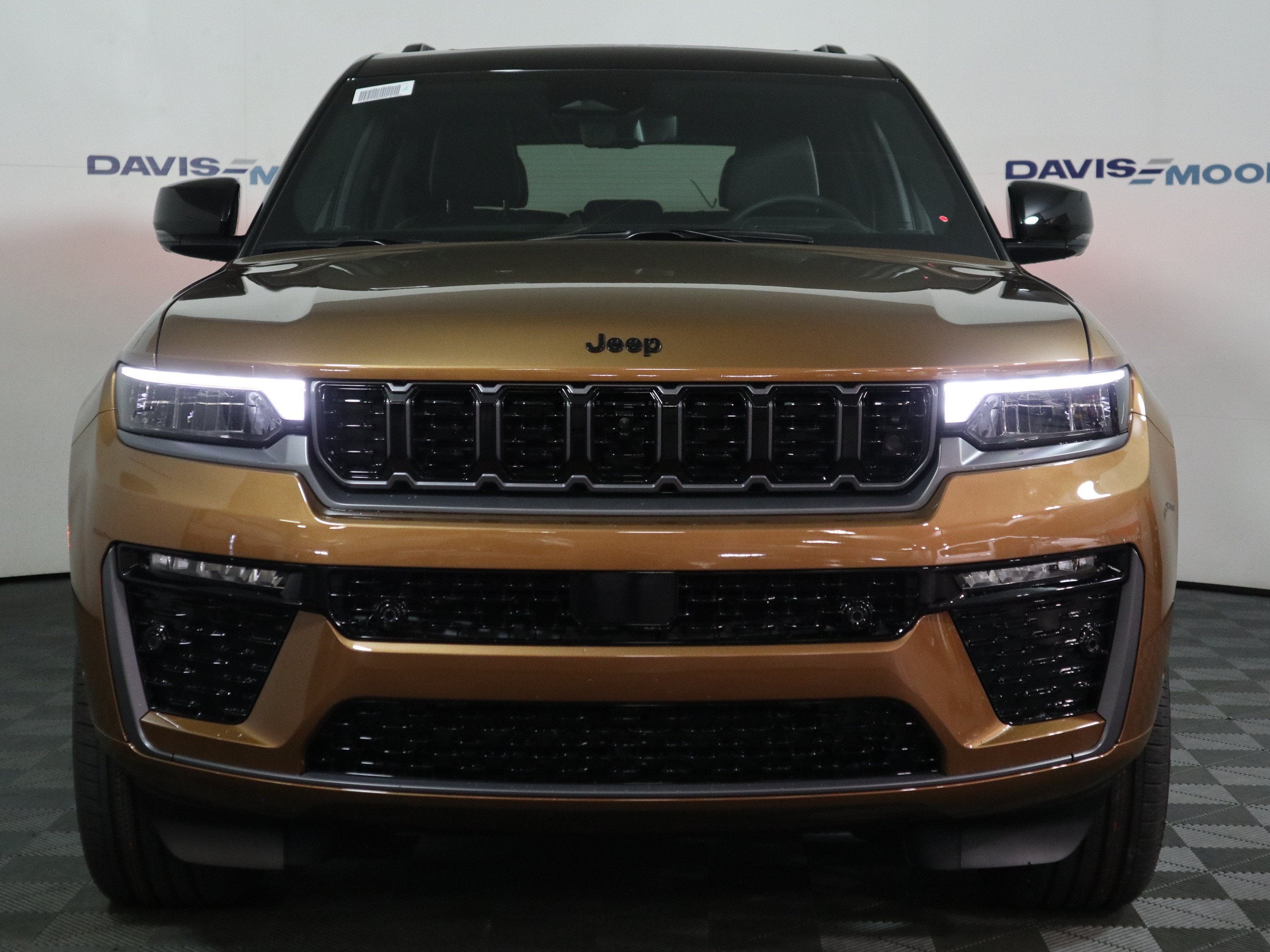2027 Jeep Grand Cherokee Summit 4x4
