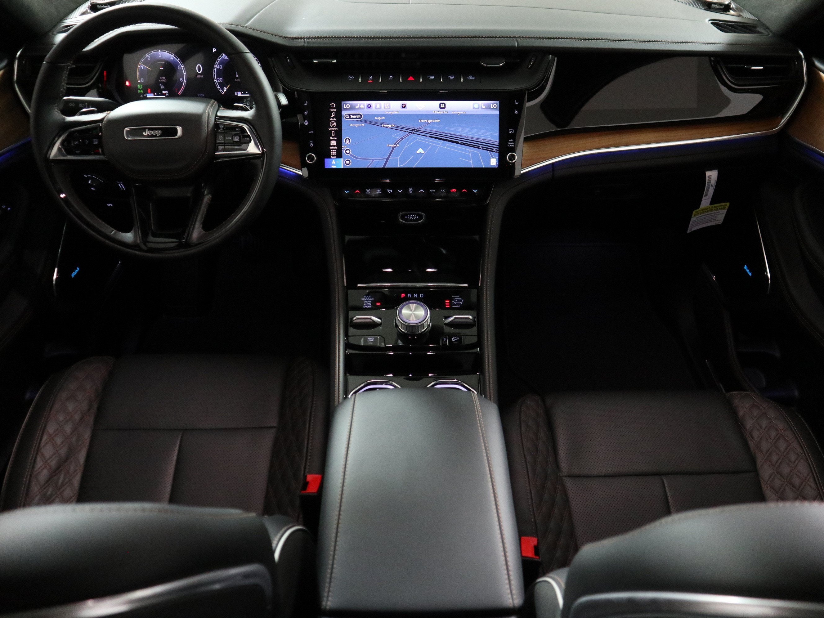 2027 Jeep Grand Cherokee Summit 4x4