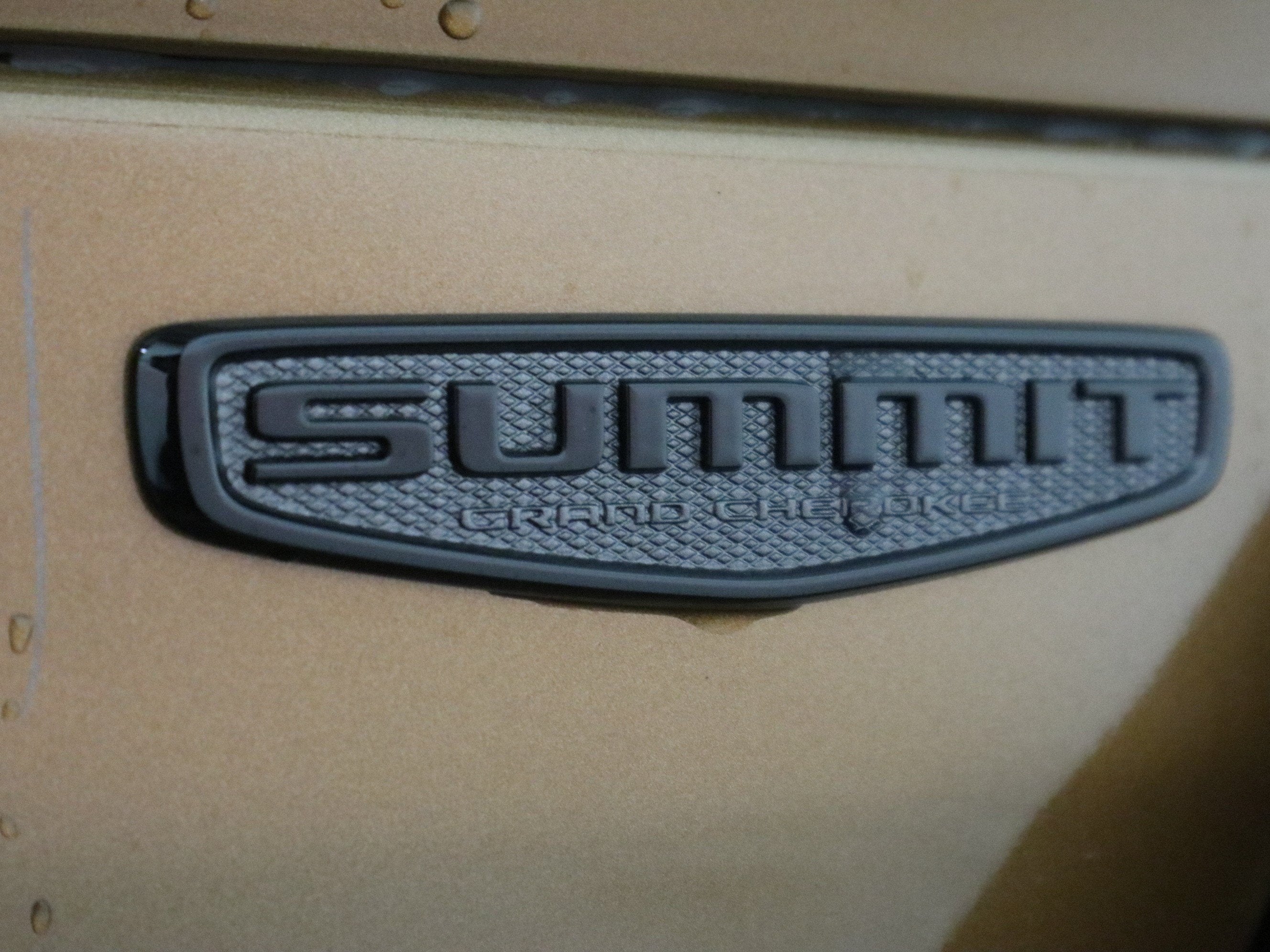 2027 Jeep Grand Cherokee Summit 4x4