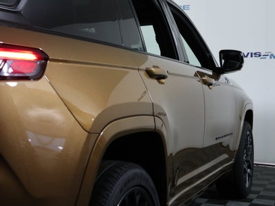 2027 Jeep Grand Cherokee Summit 4x4