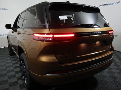 2027 Jeep Grand Cherokee Summit 4x4