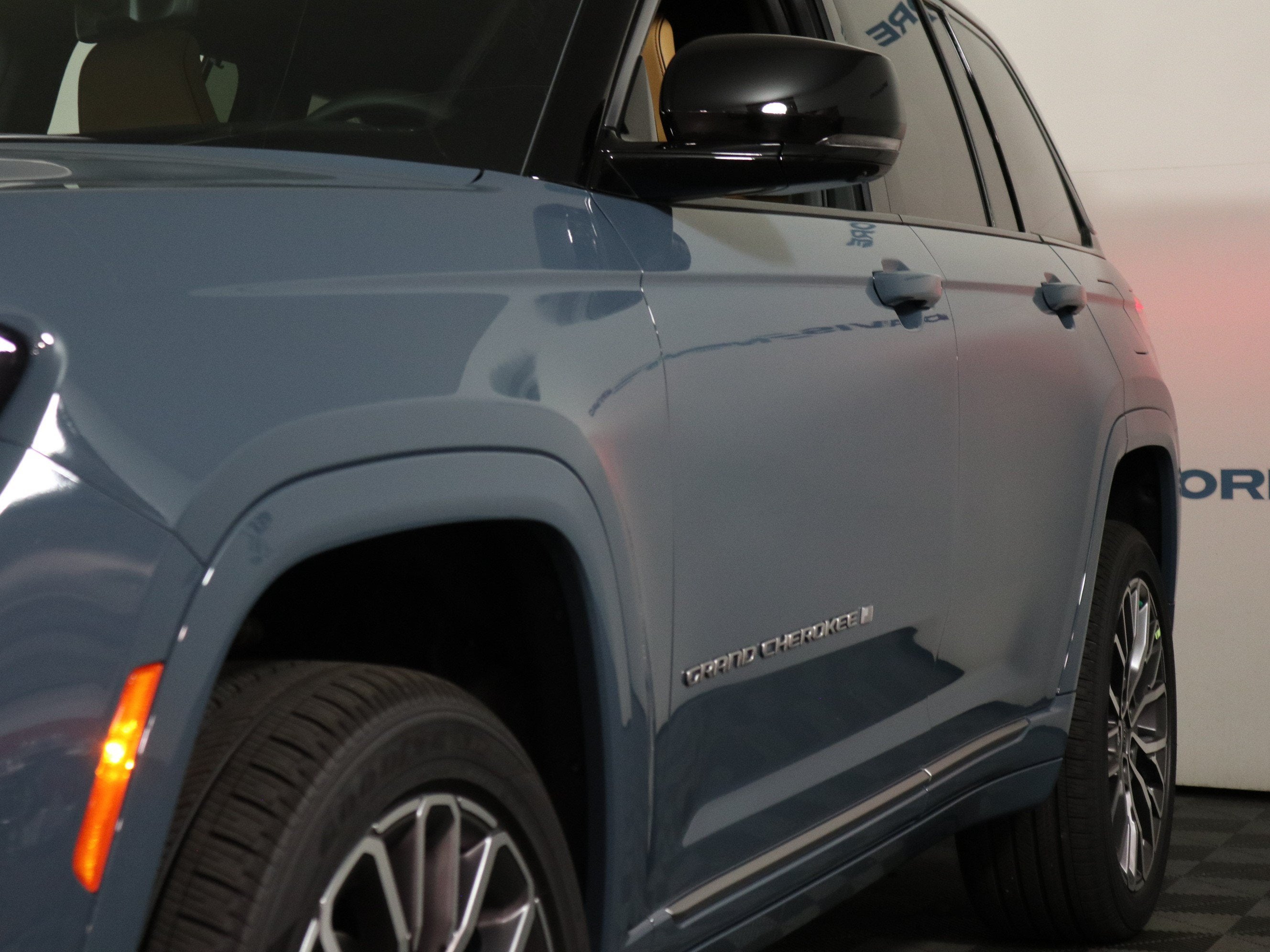 2026 Jeep Grand Cherokee Summit 4x4